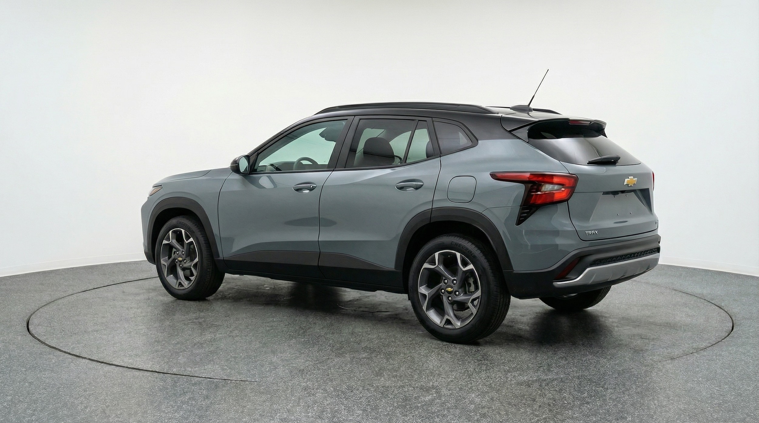 Thumbnail: 2025 Chevrolet Trax - 5