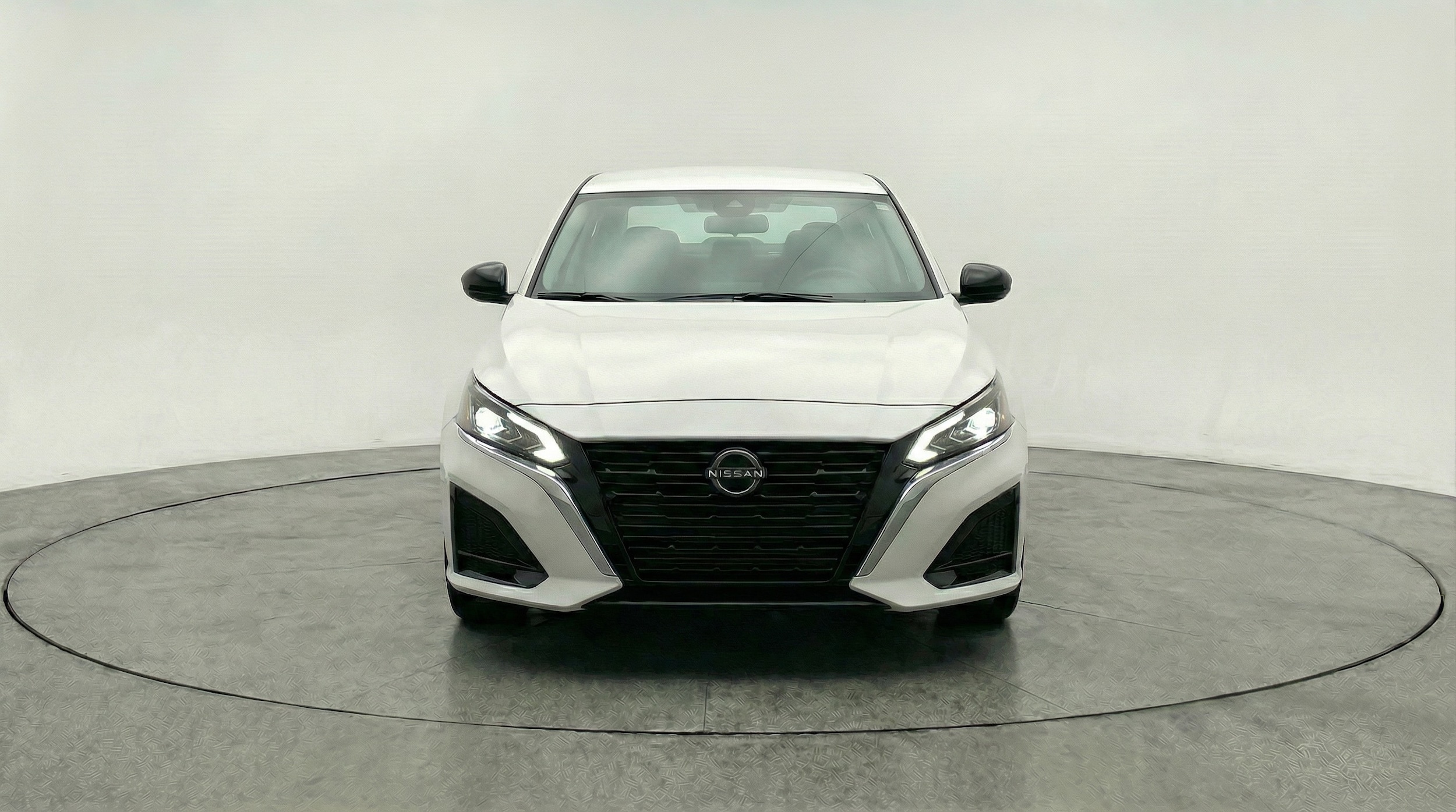 Thumbnail: 2025 Nissan Altima - 2