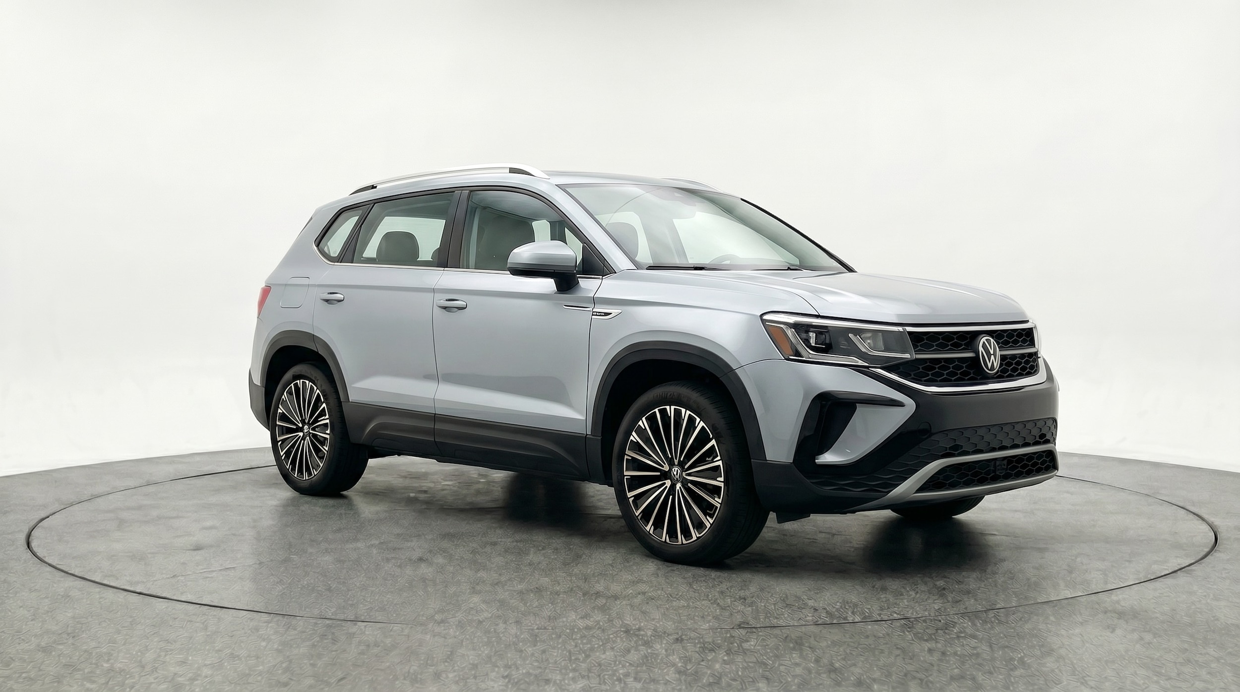 Thumbnail: 2025 Volkswagen Taos - 1