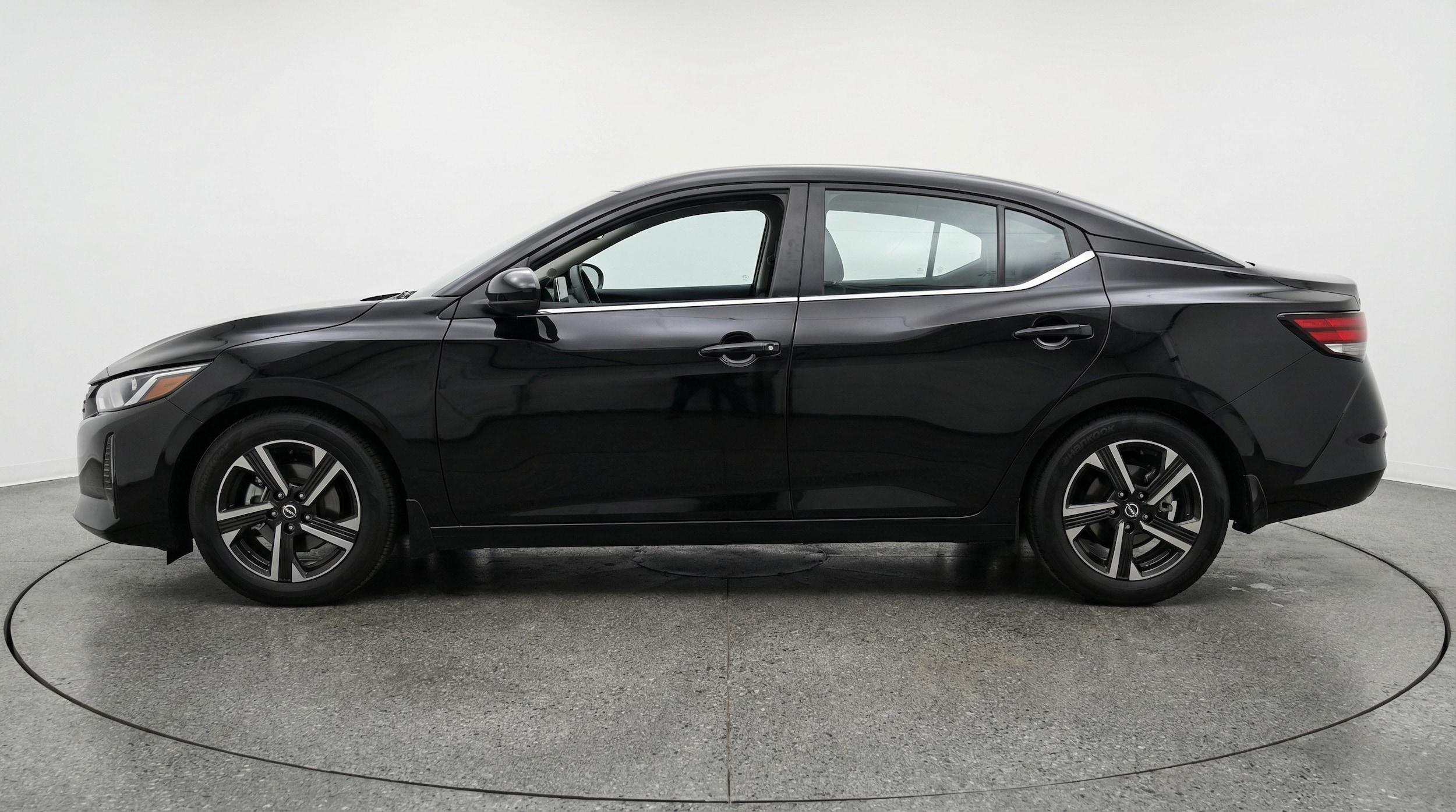 Thumbnail: 2025 Nissan Sentra - 4