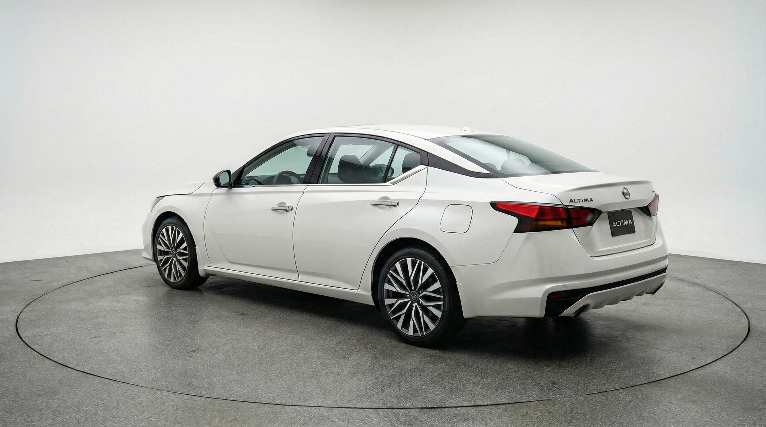 Thumbnail: 2025 Nissan Altima - 5