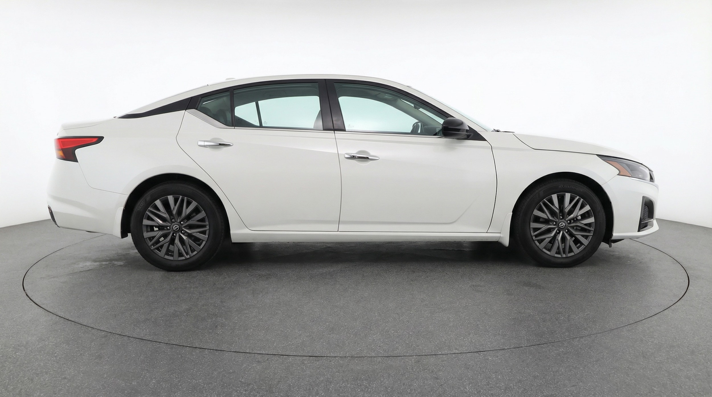 Thumbnail: 2025 Nissan Altima - 8