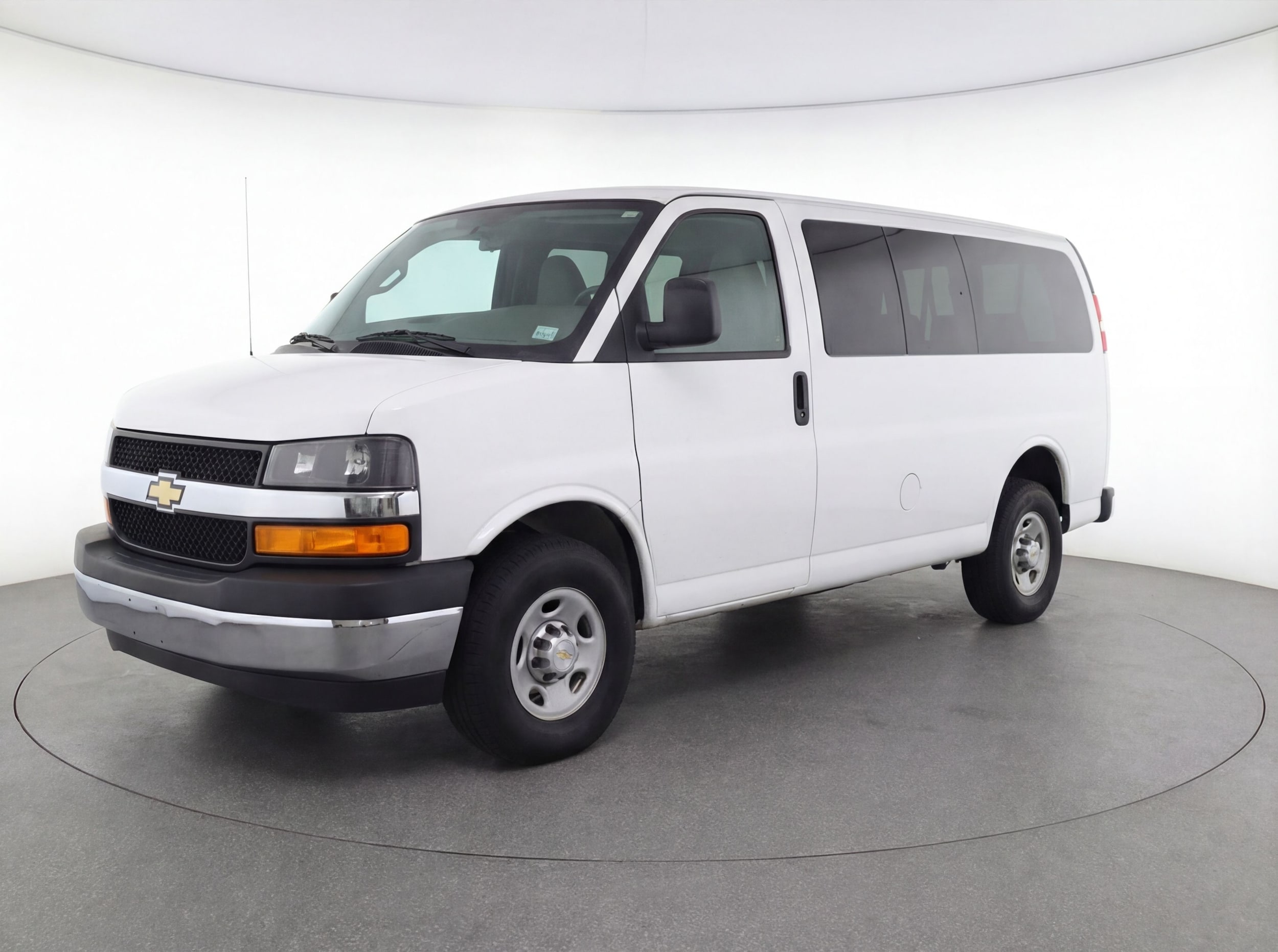Thumbnail: 2025 Chevrolet Express - 3