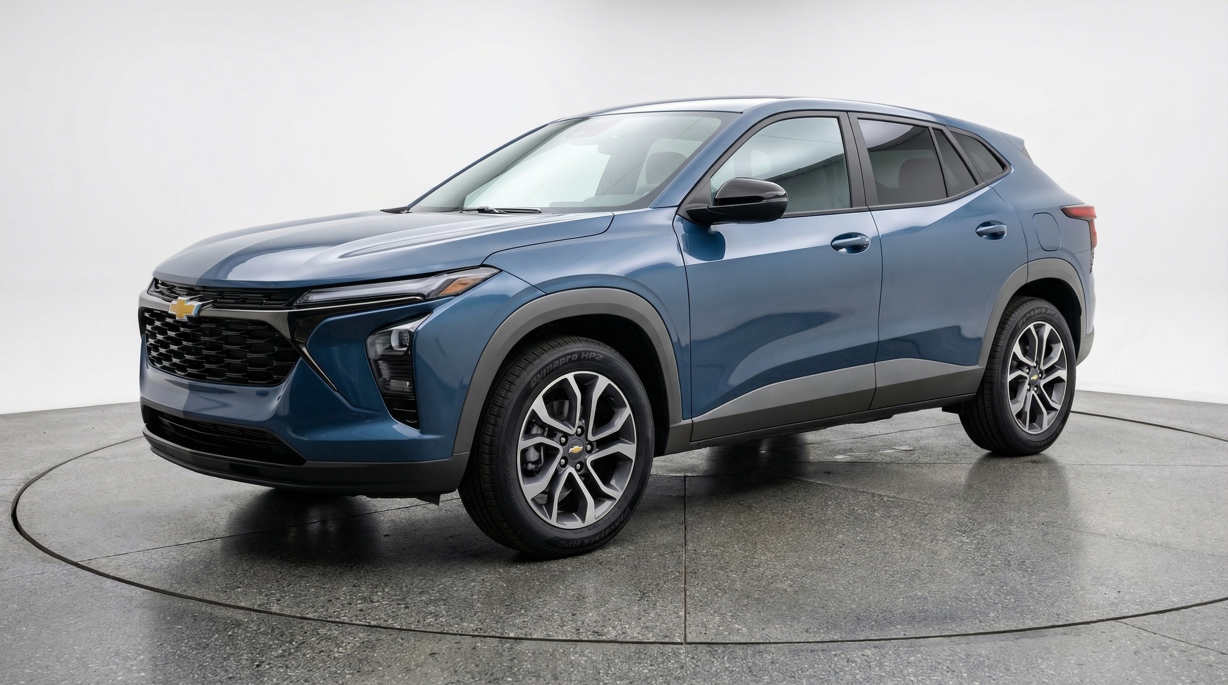 Thumbnail: 2025 Chevrolet Trax - 3