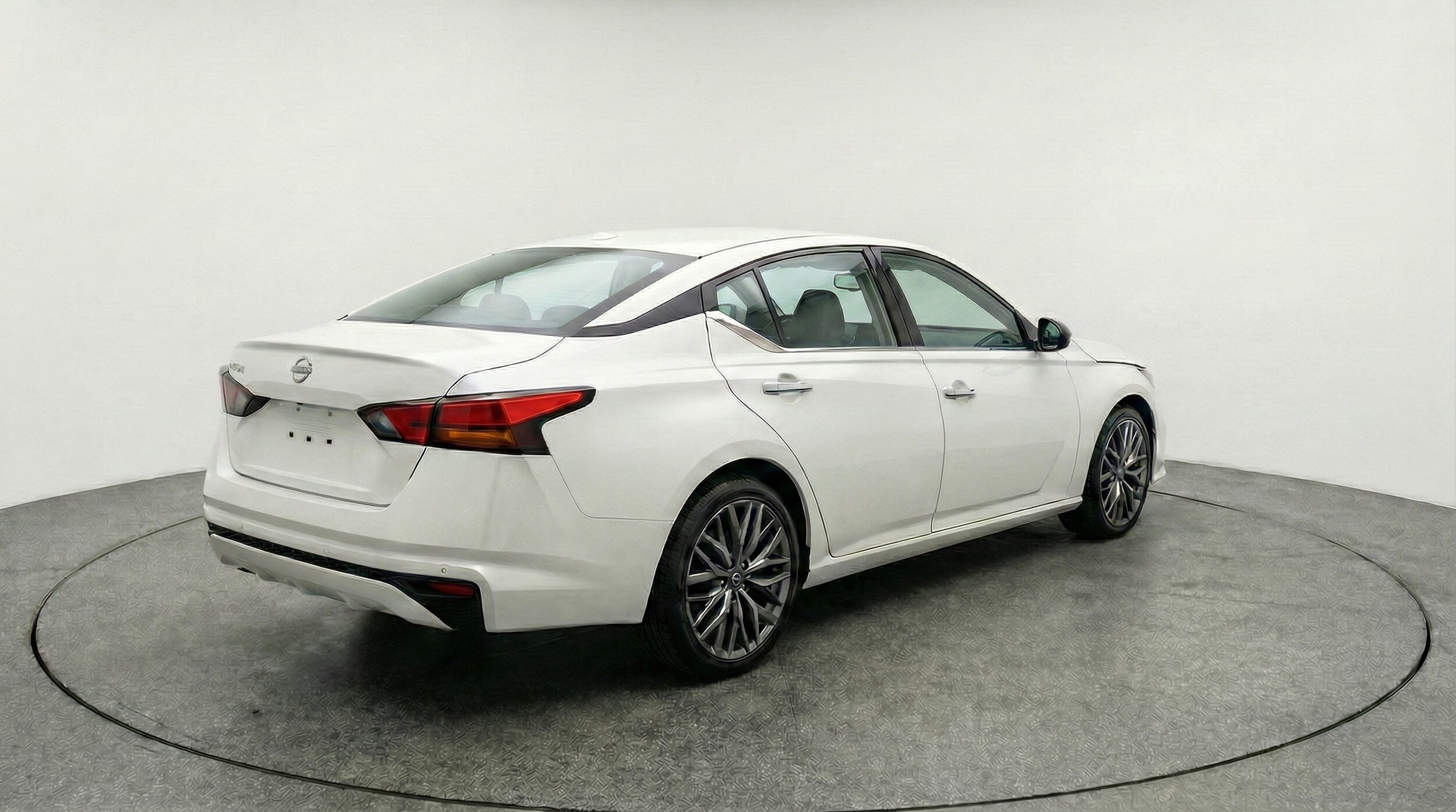 Thumbnail: 2025 Nissan Altima - 7