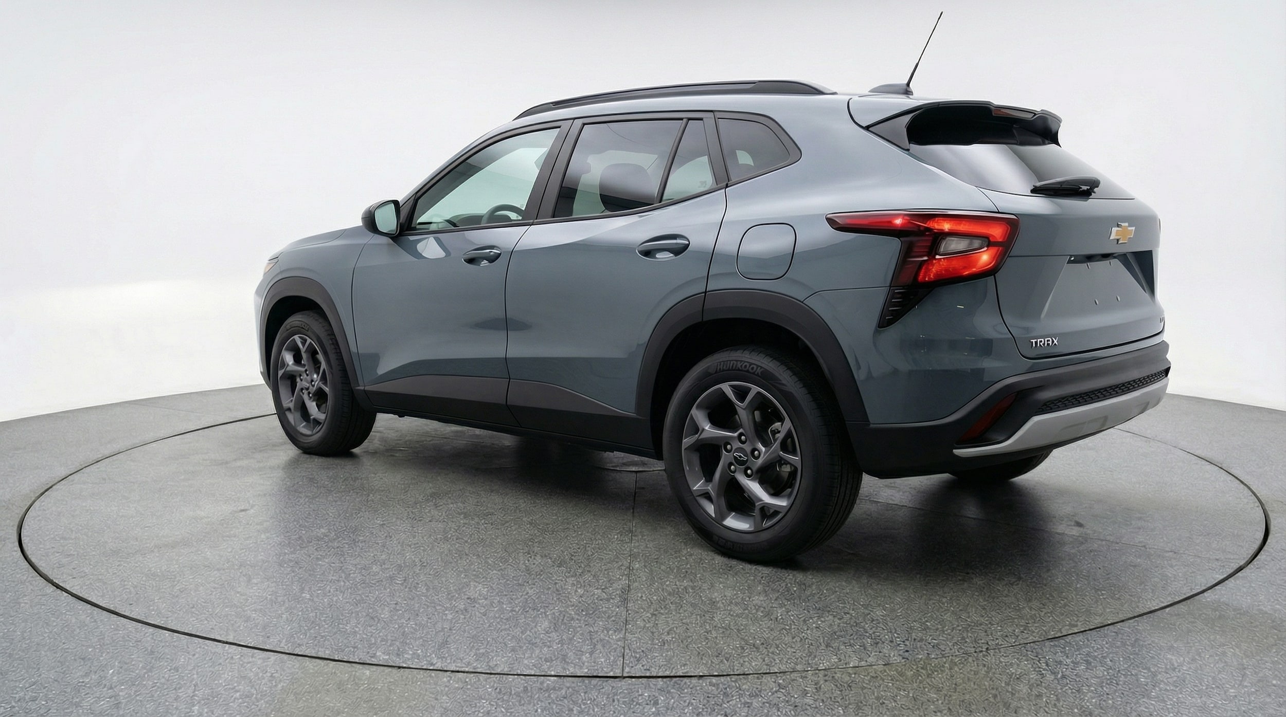 Thumbnail: 2025 Chevrolet Trax - 5