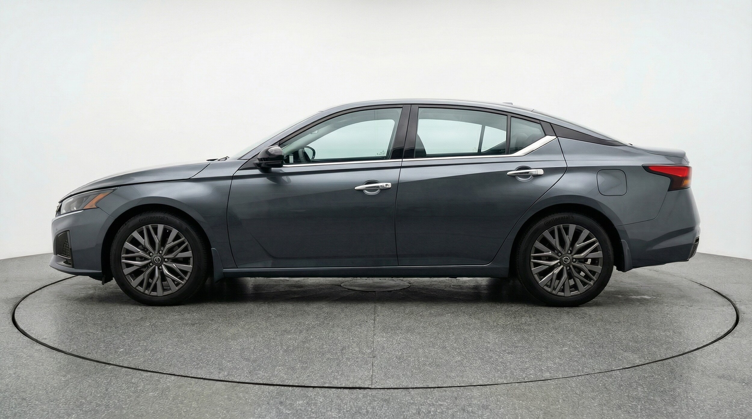 Thumbnail: 2025 Nissan Altima - 4