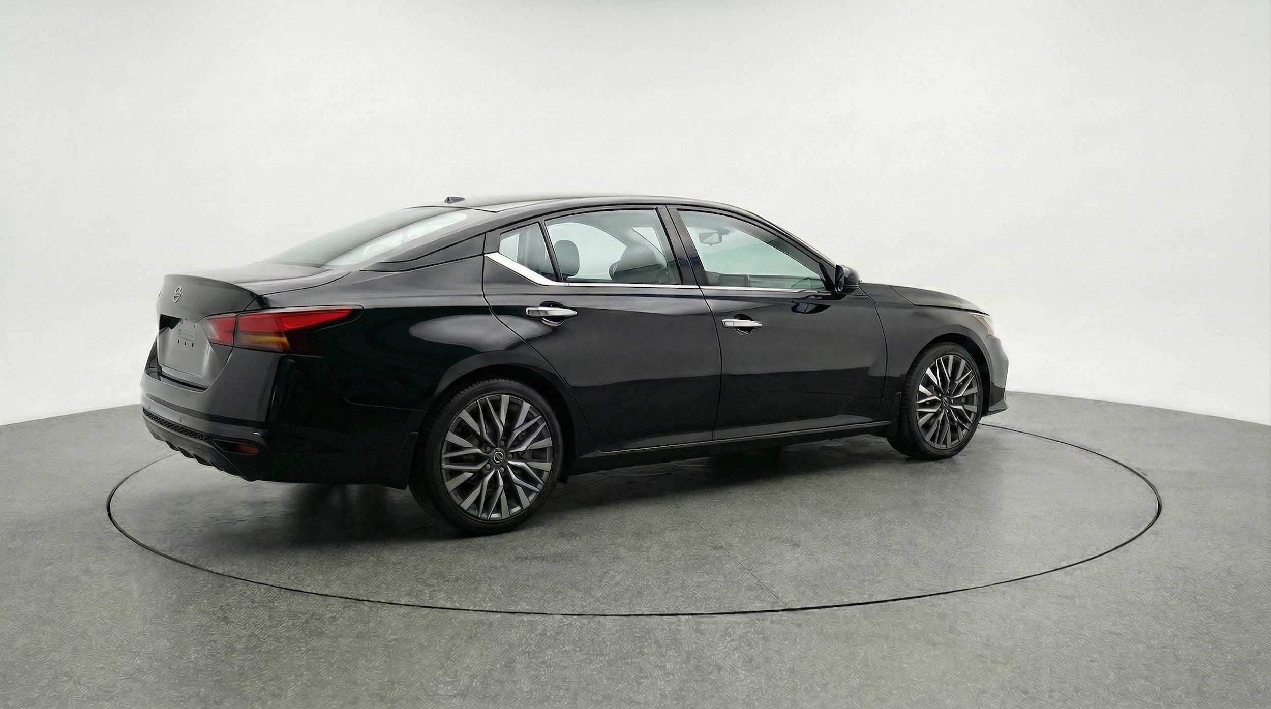 Thumbnail: 2025 Nissan Altima - 7