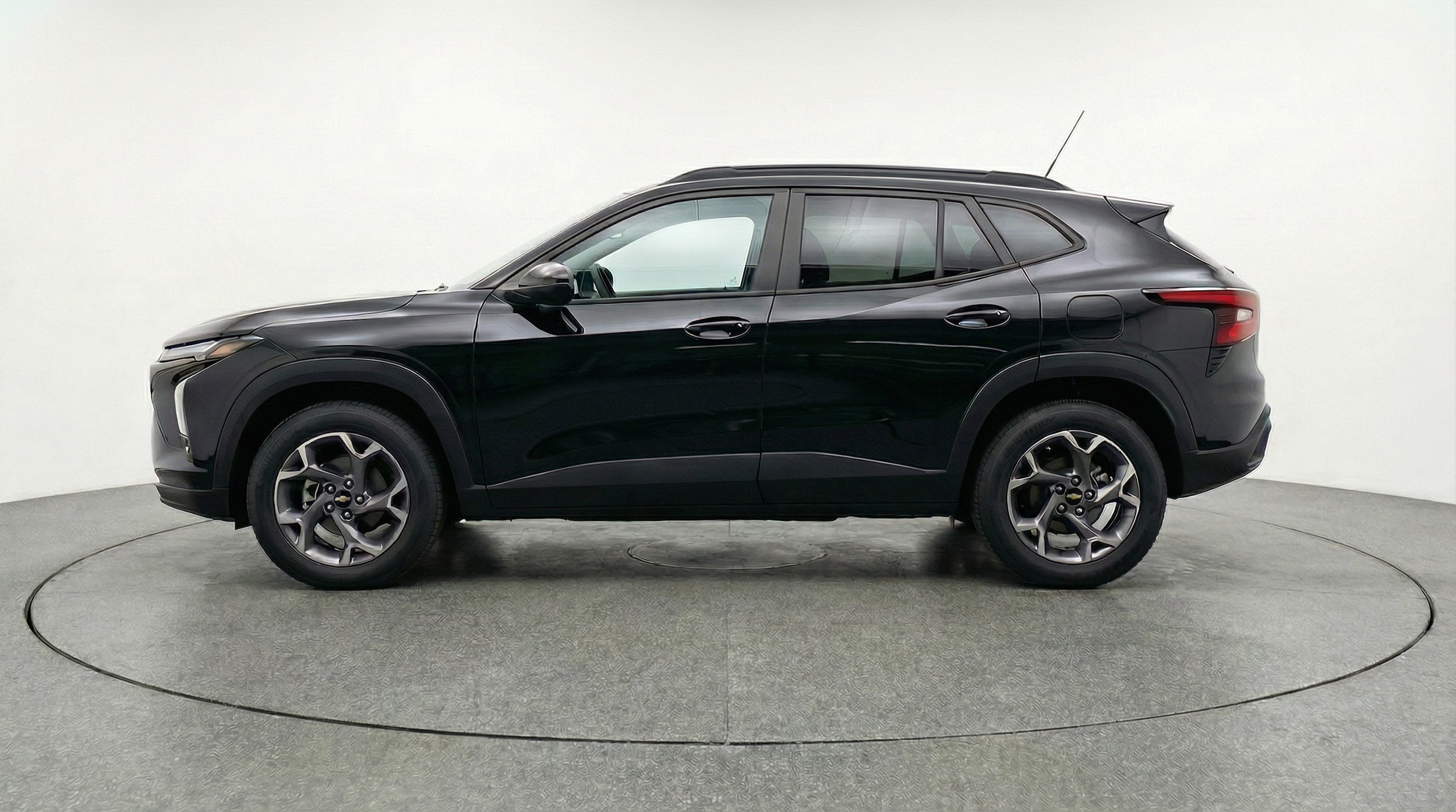 Thumbnail: 2025 Chevrolet Trax - 4