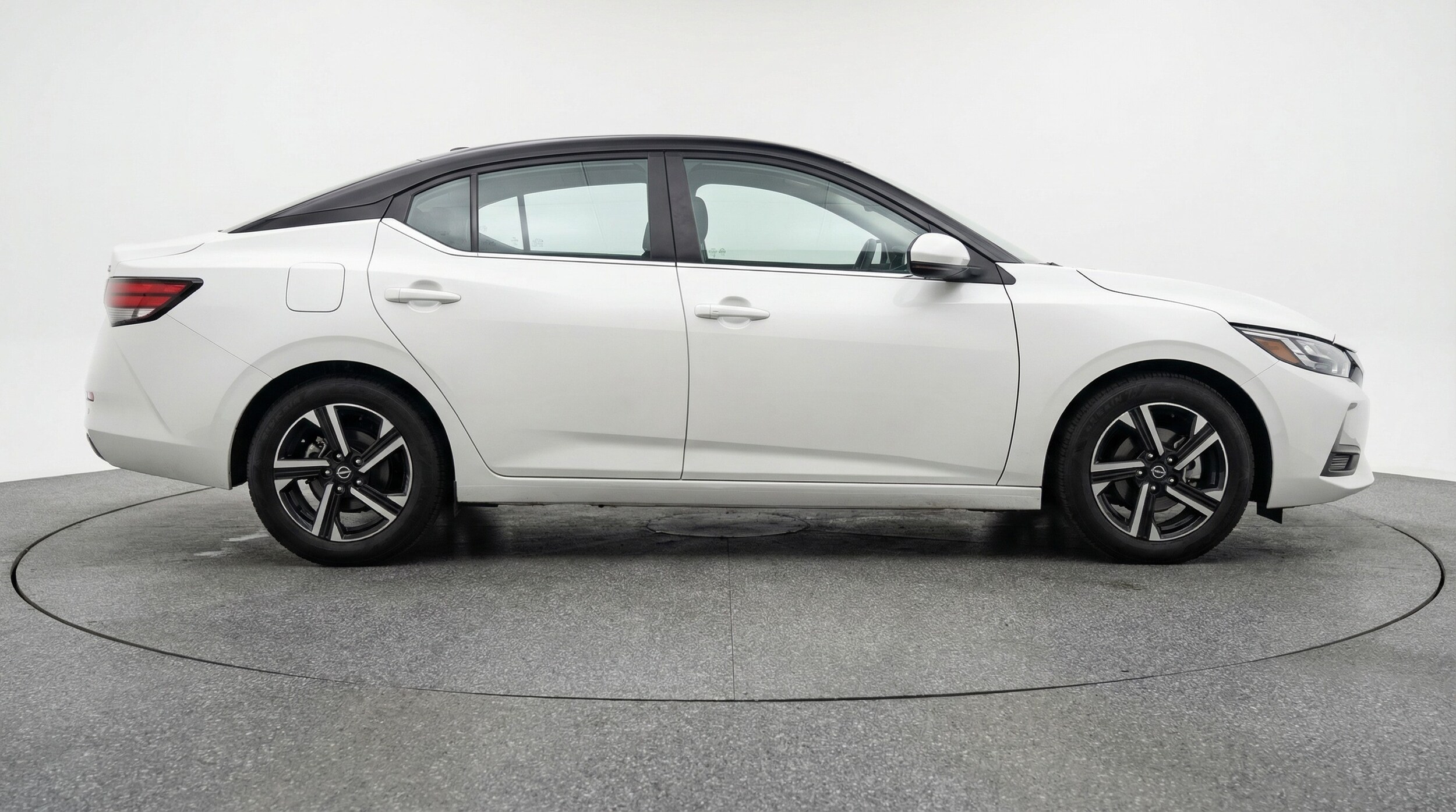 Thumbnail: 2025 Nissan Sentra - 8