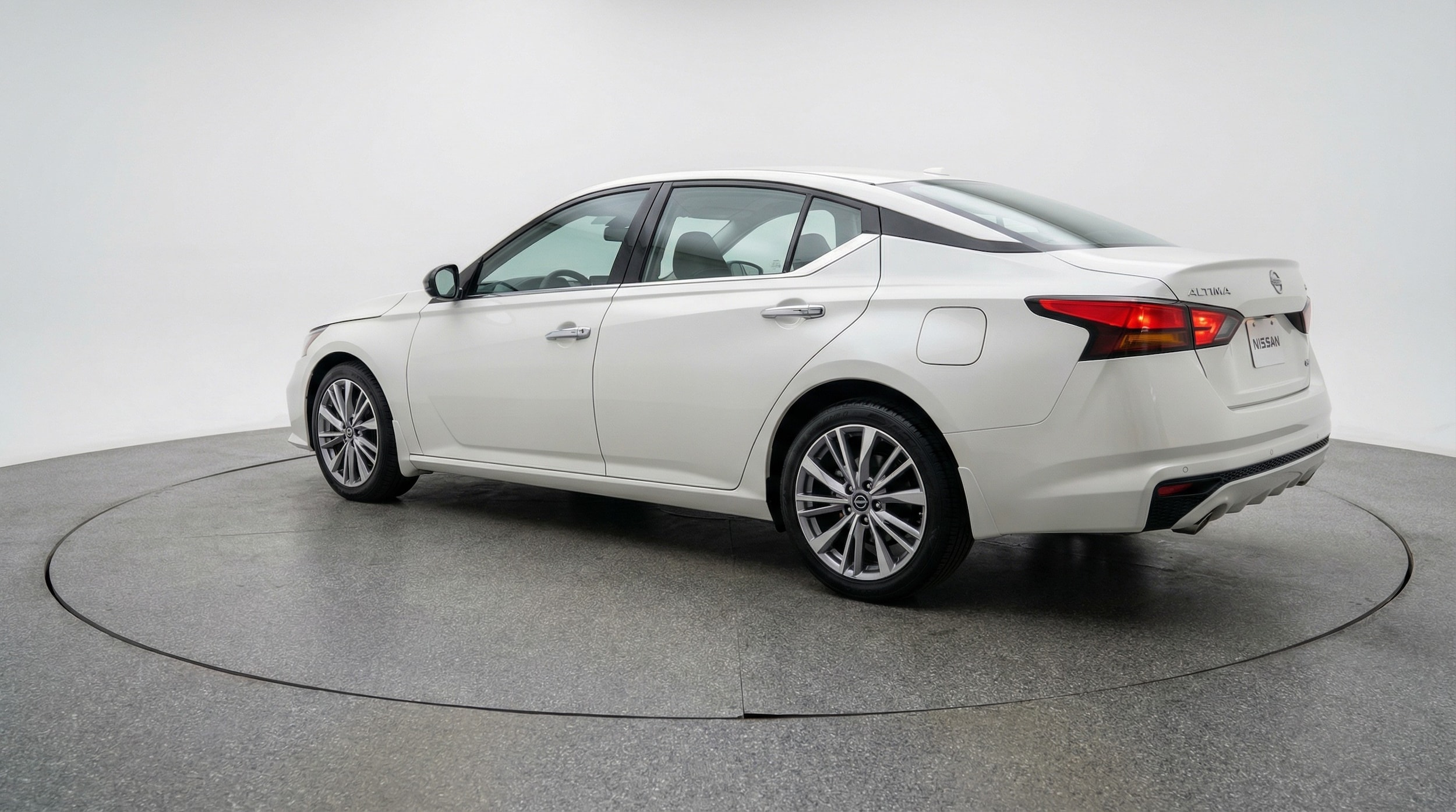 Thumbnail: 2025 Nissan Altima - 5