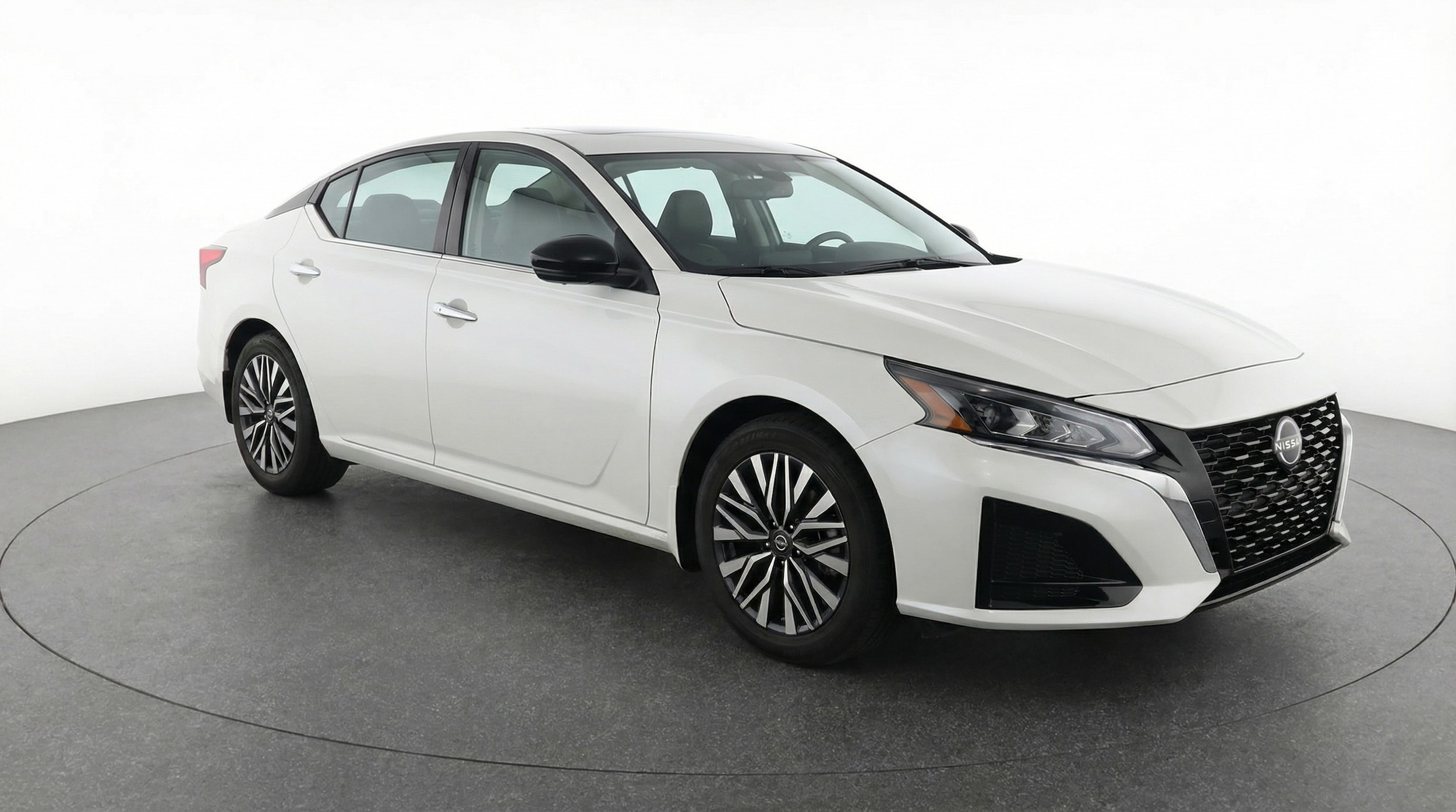 Thumbnail: 2025 Nissan Altima - 1