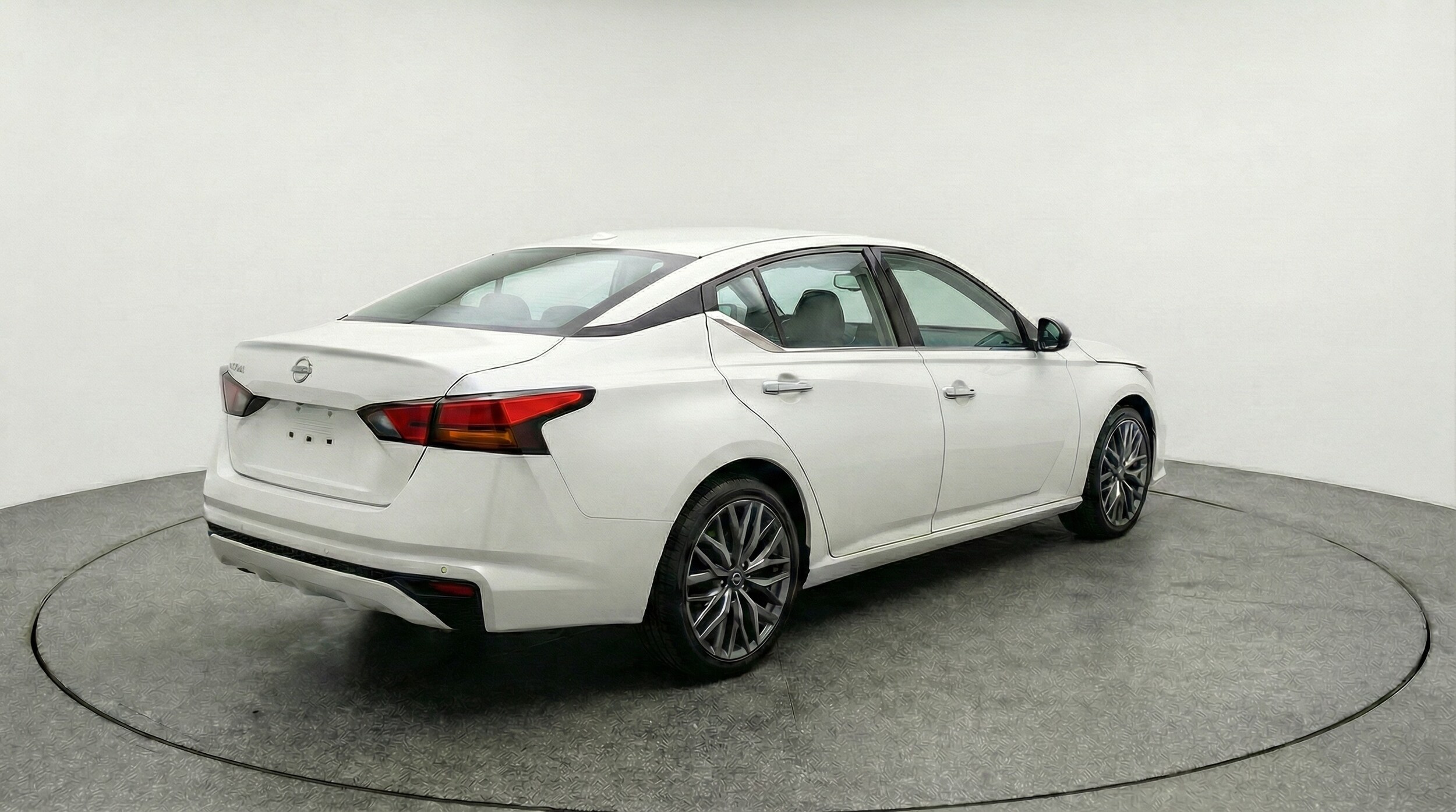 Thumbnail: 2025 Nissan Altima - 7