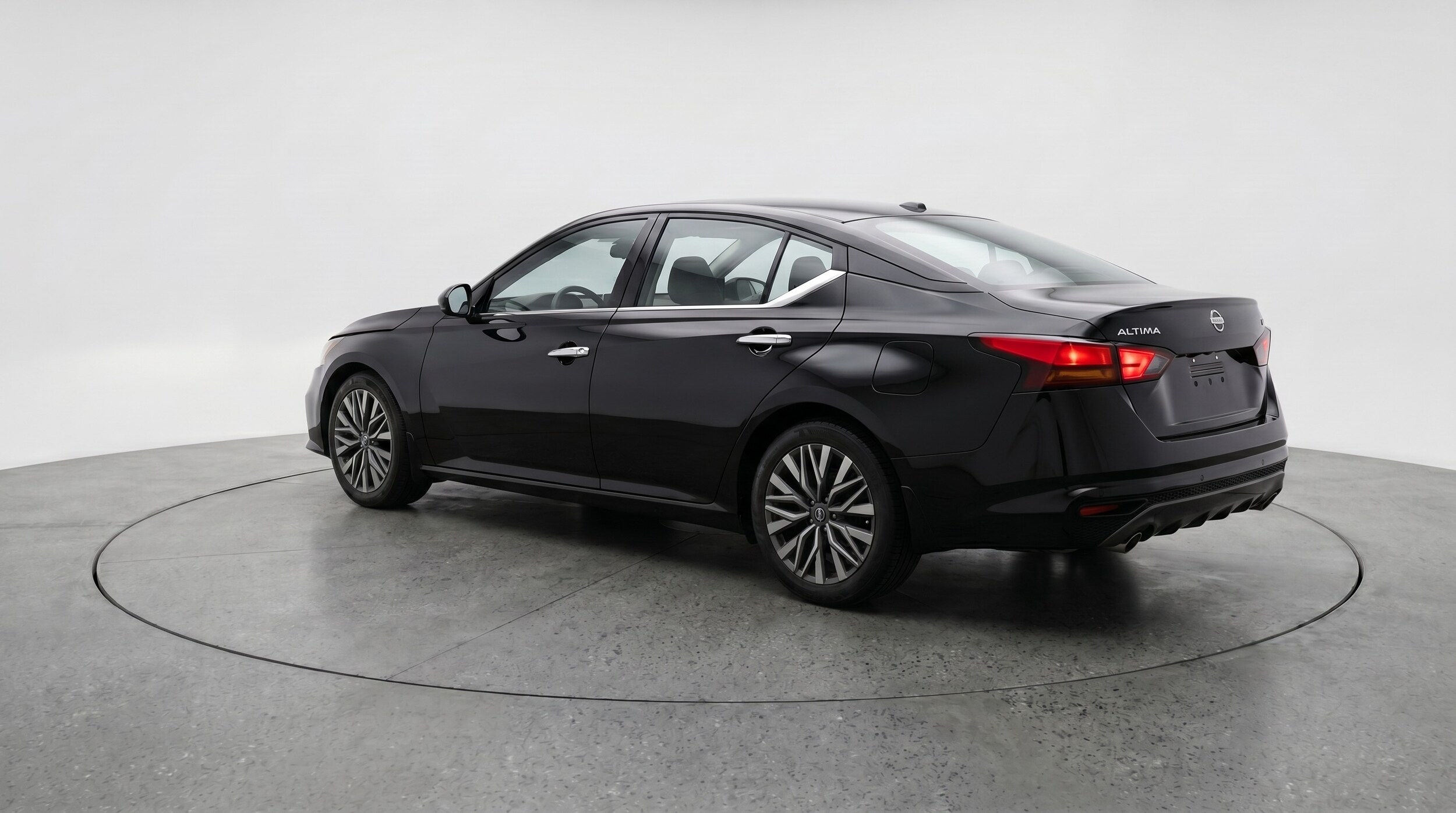 Thumbnail: 2025 Nissan Altima - 5