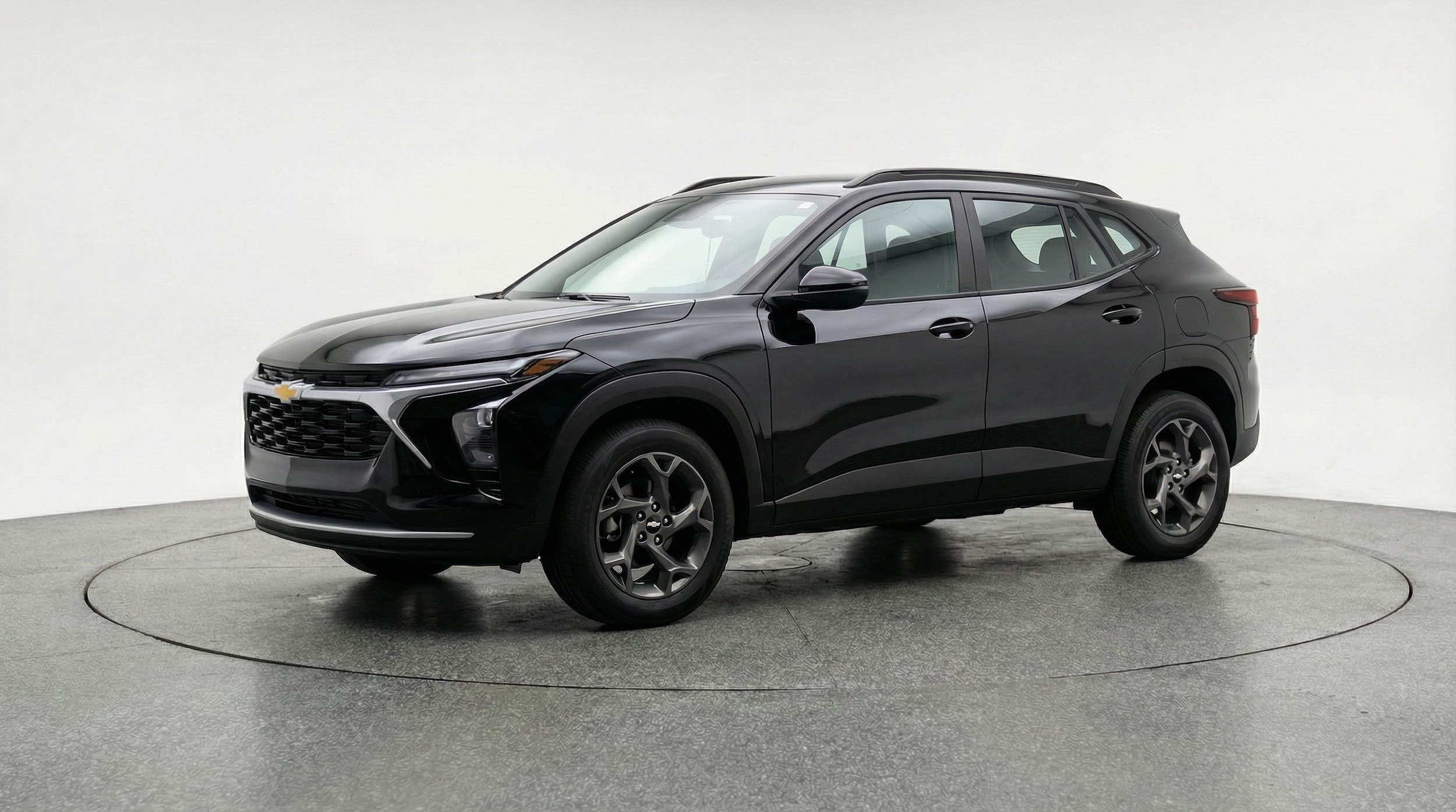 Thumbnail: 2025 Chevrolet Trax - 3