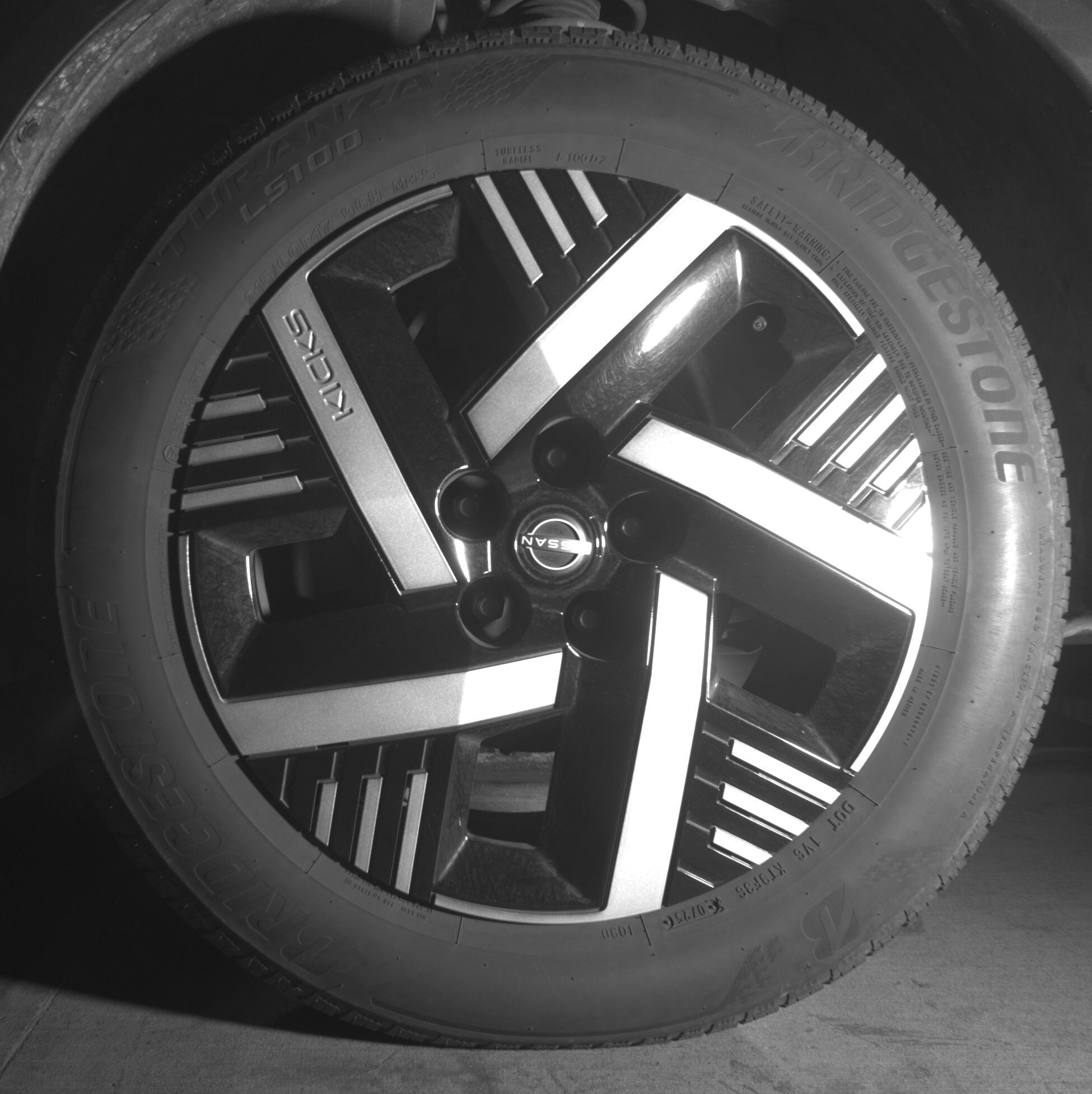 Thumbnail: 2025 Nissan Kicks - 9