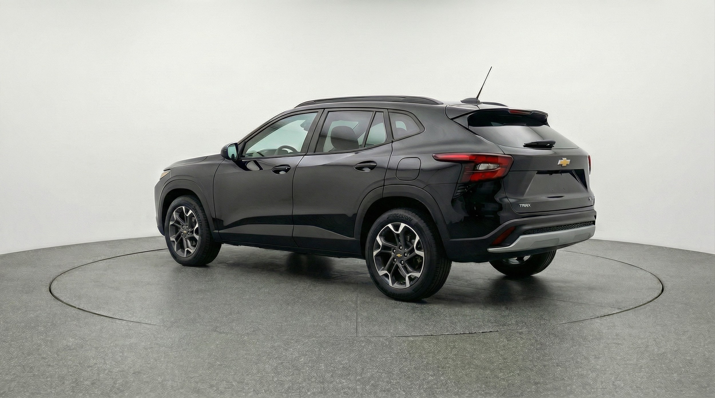 Thumbnail: 2025 Chevrolet Trax - 5