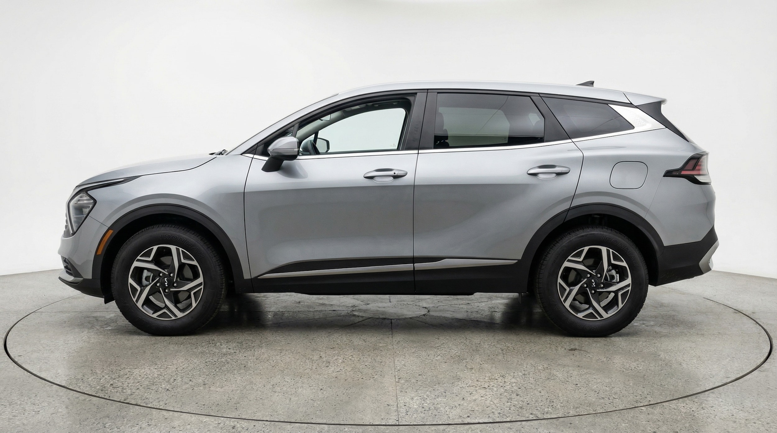 Thumbnail: 2025 Kia Sportage - 4