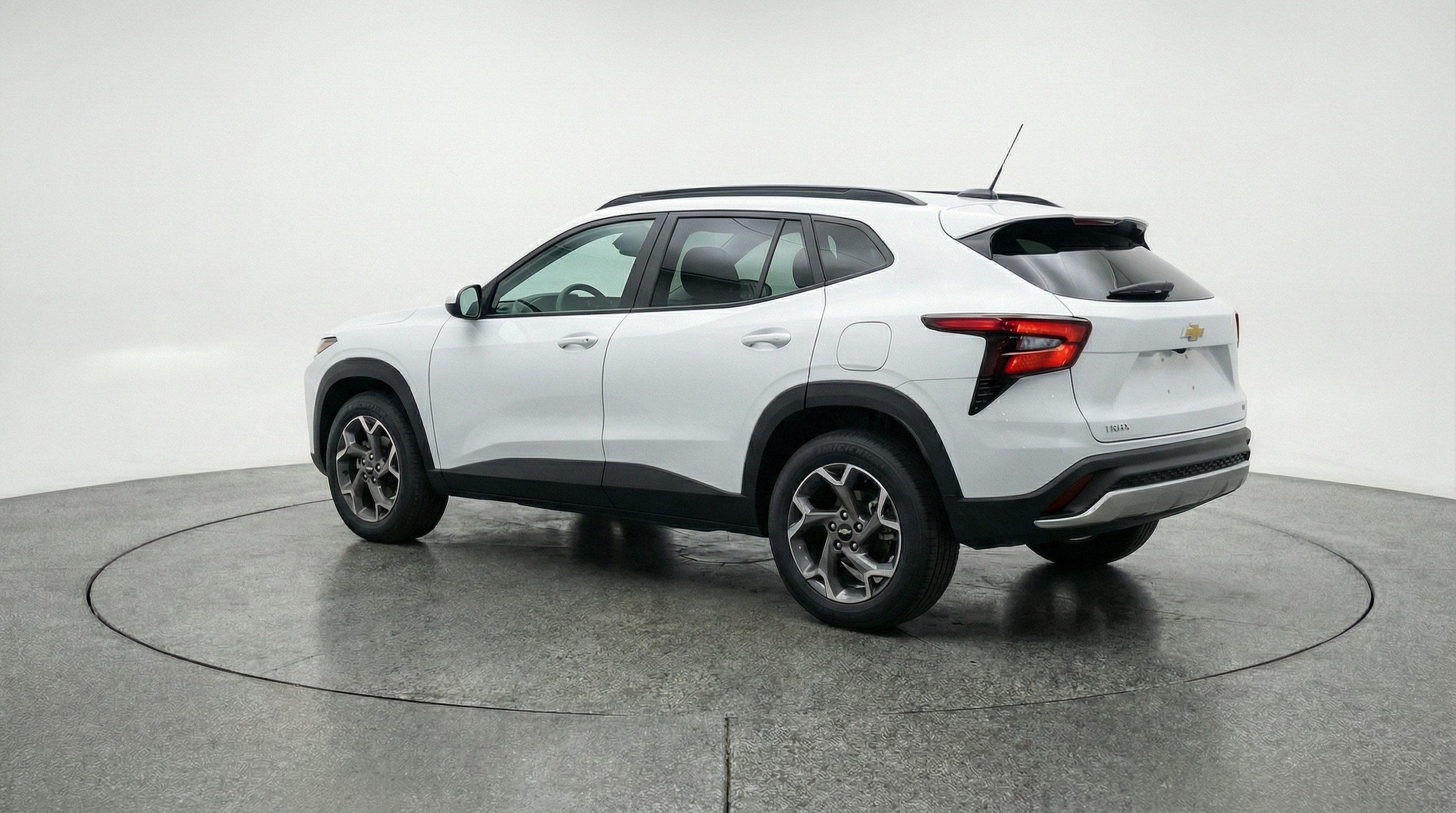 Thumbnail: 2025 Chevrolet Trax - 5