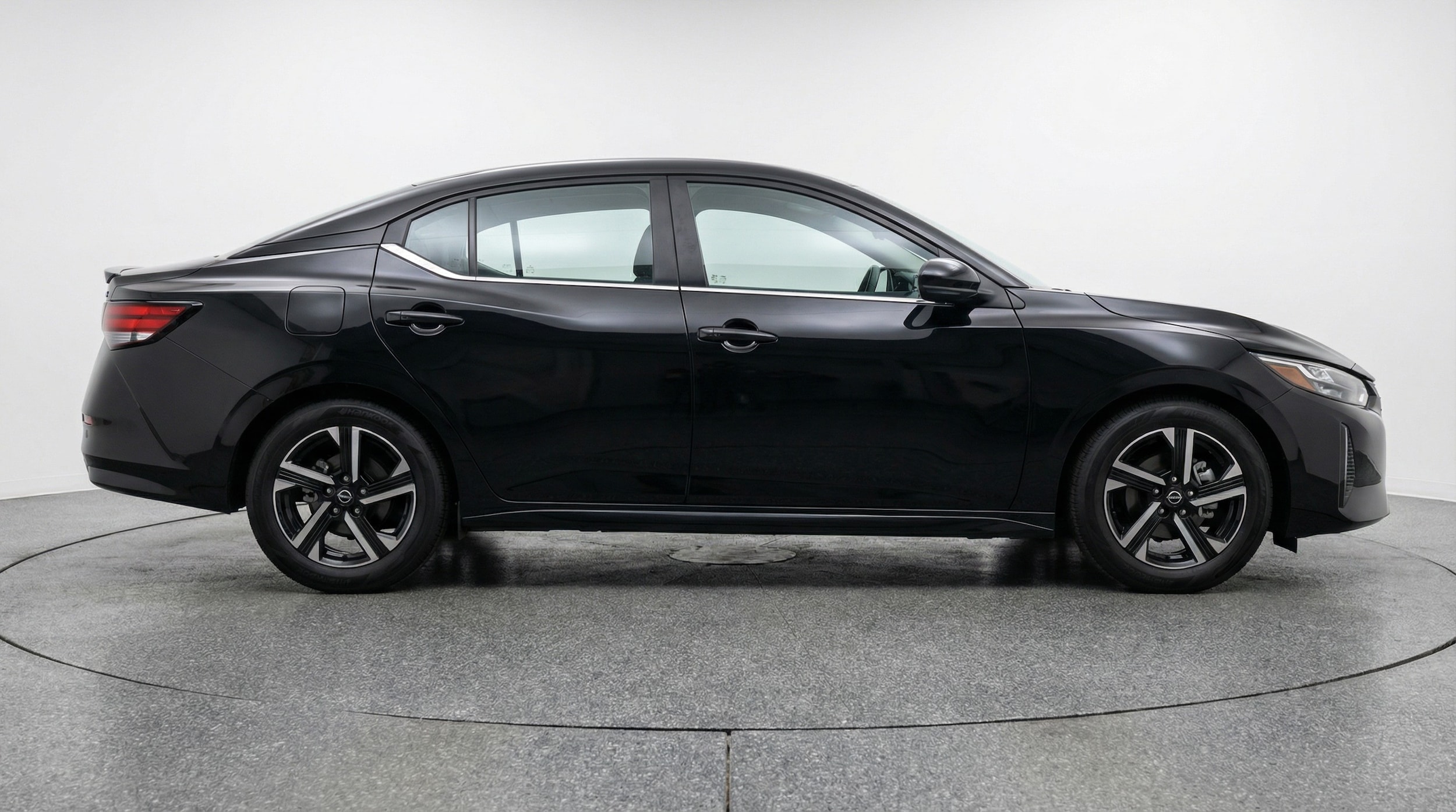 Thumbnail: 2025 Nissan Sentra - 8