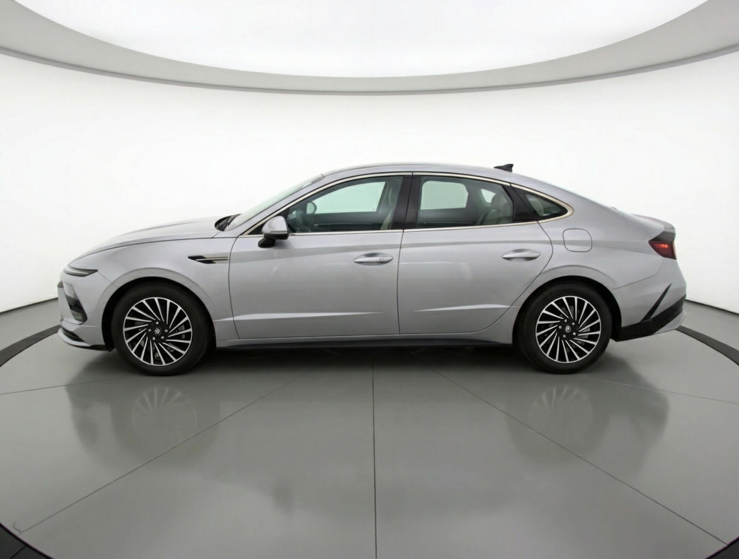 Thumbnail: 2025 Hyundai Sonata - 4