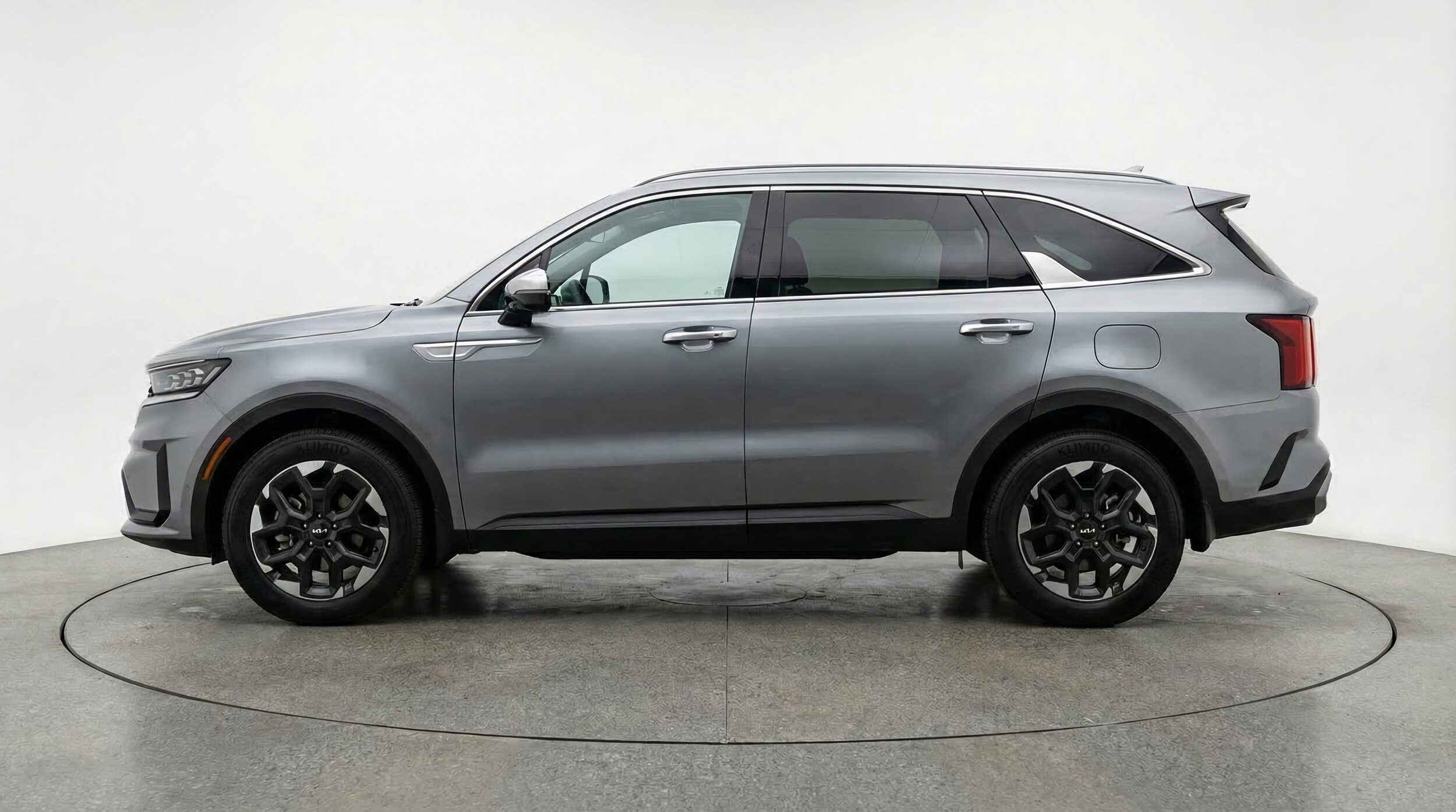 Thumbnail: 2024 Kia Sorento - 4