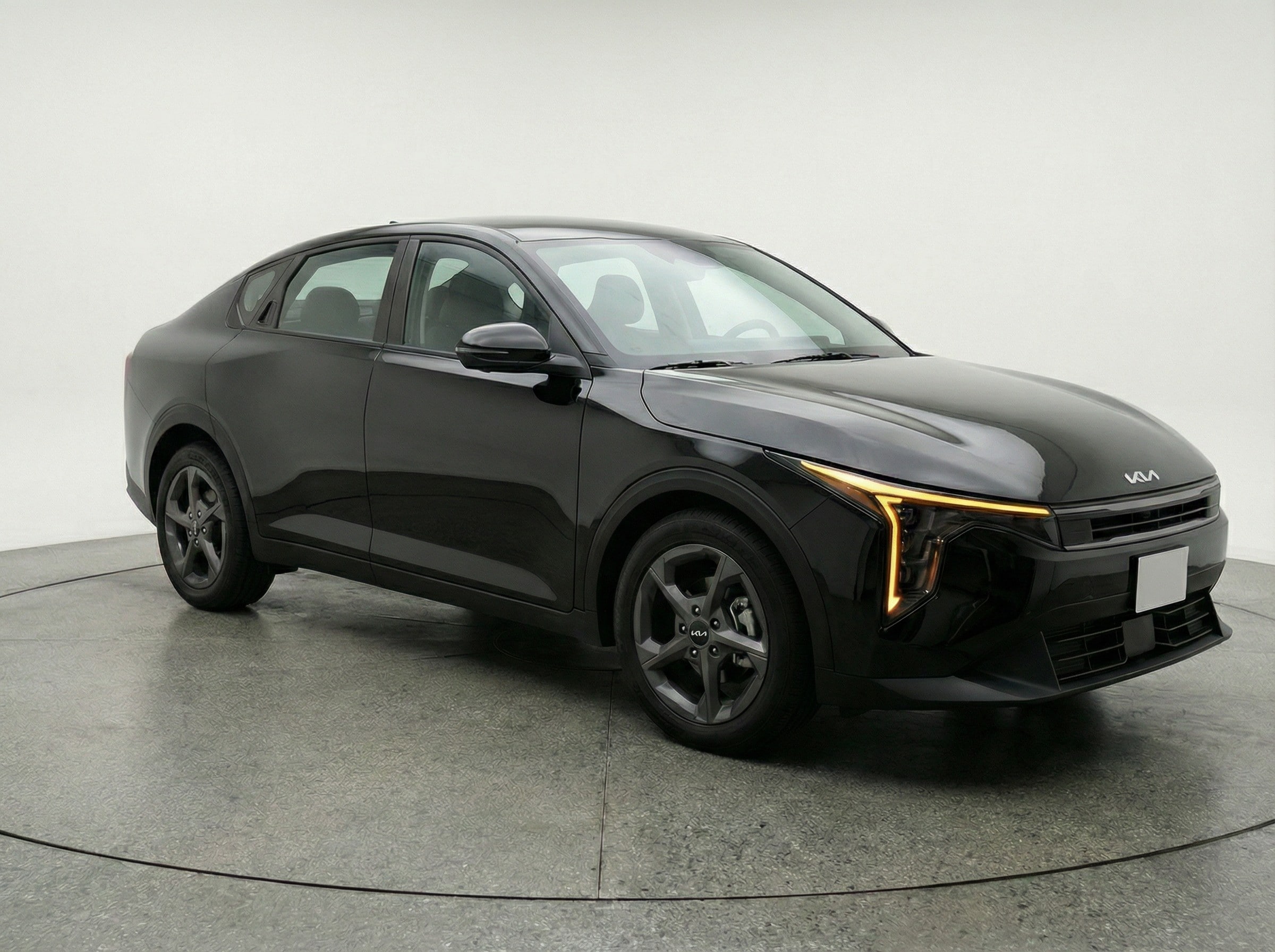 Thumbnail: 2025 Kia K4 - 1