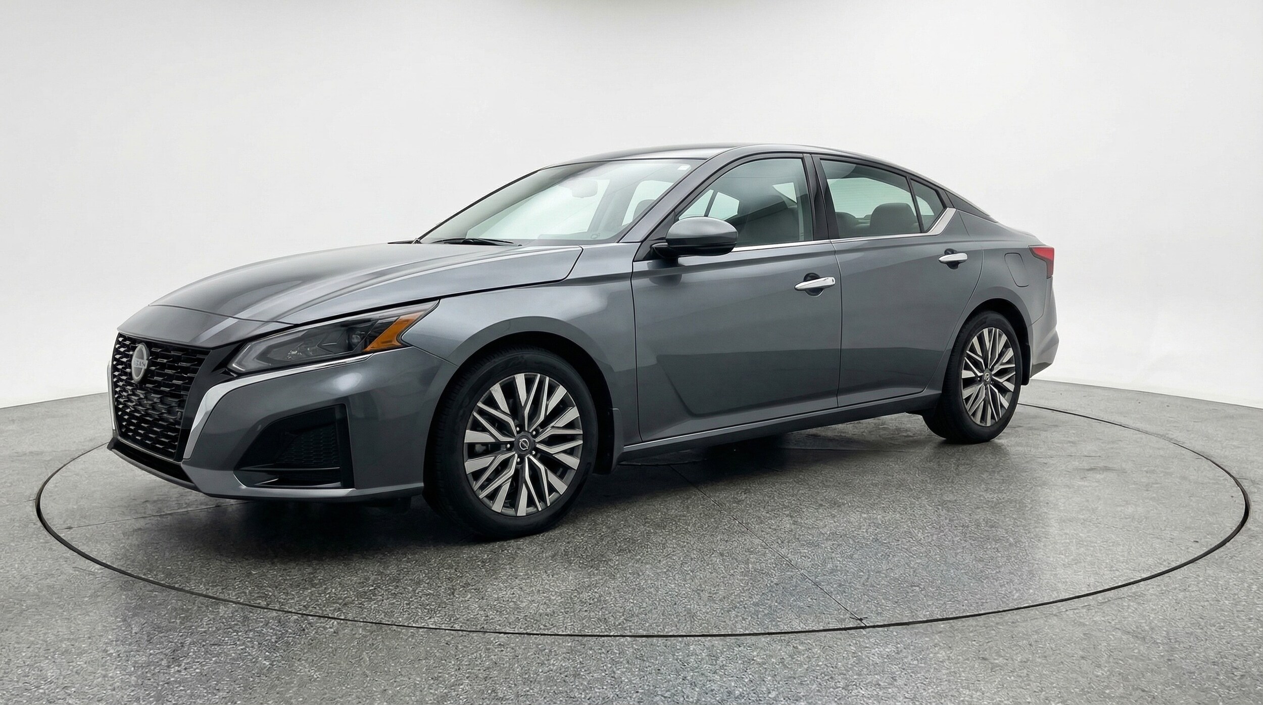 Thumbnail: 2025 Nissan Altima - 3