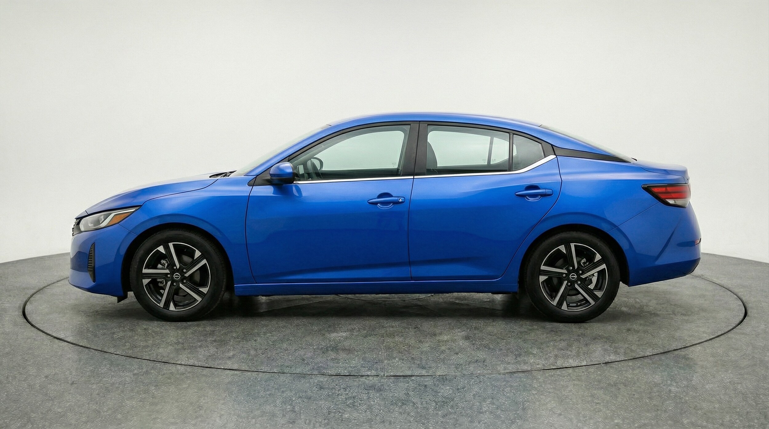Thumbnail: 2025 Nissan Sentra - 4