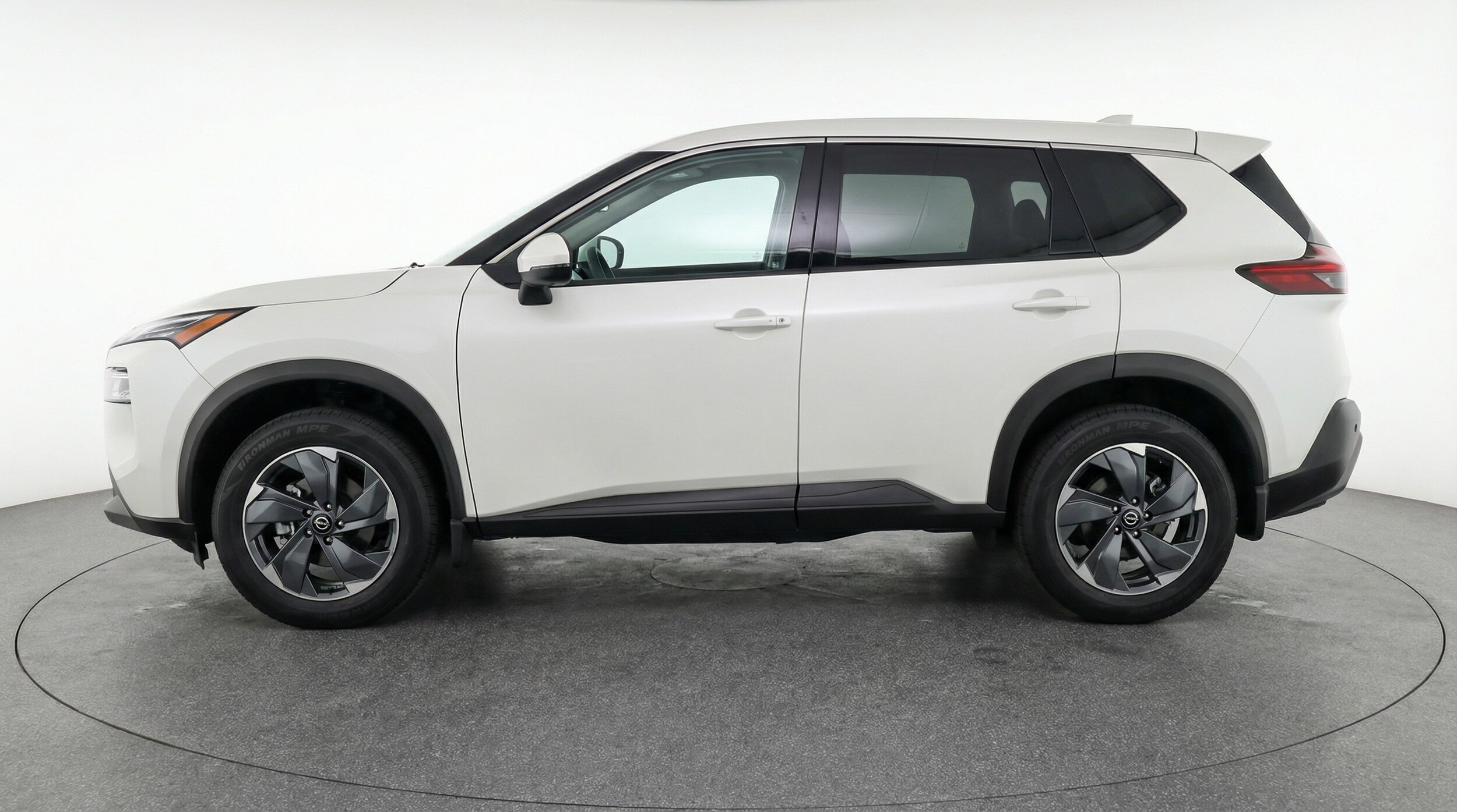 Thumbnail: 2025 Nissan Rogue - 4