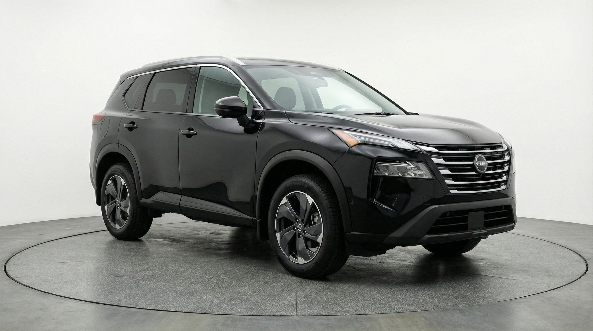 Thumbnail: 2025 Nissan Rogue - 1
