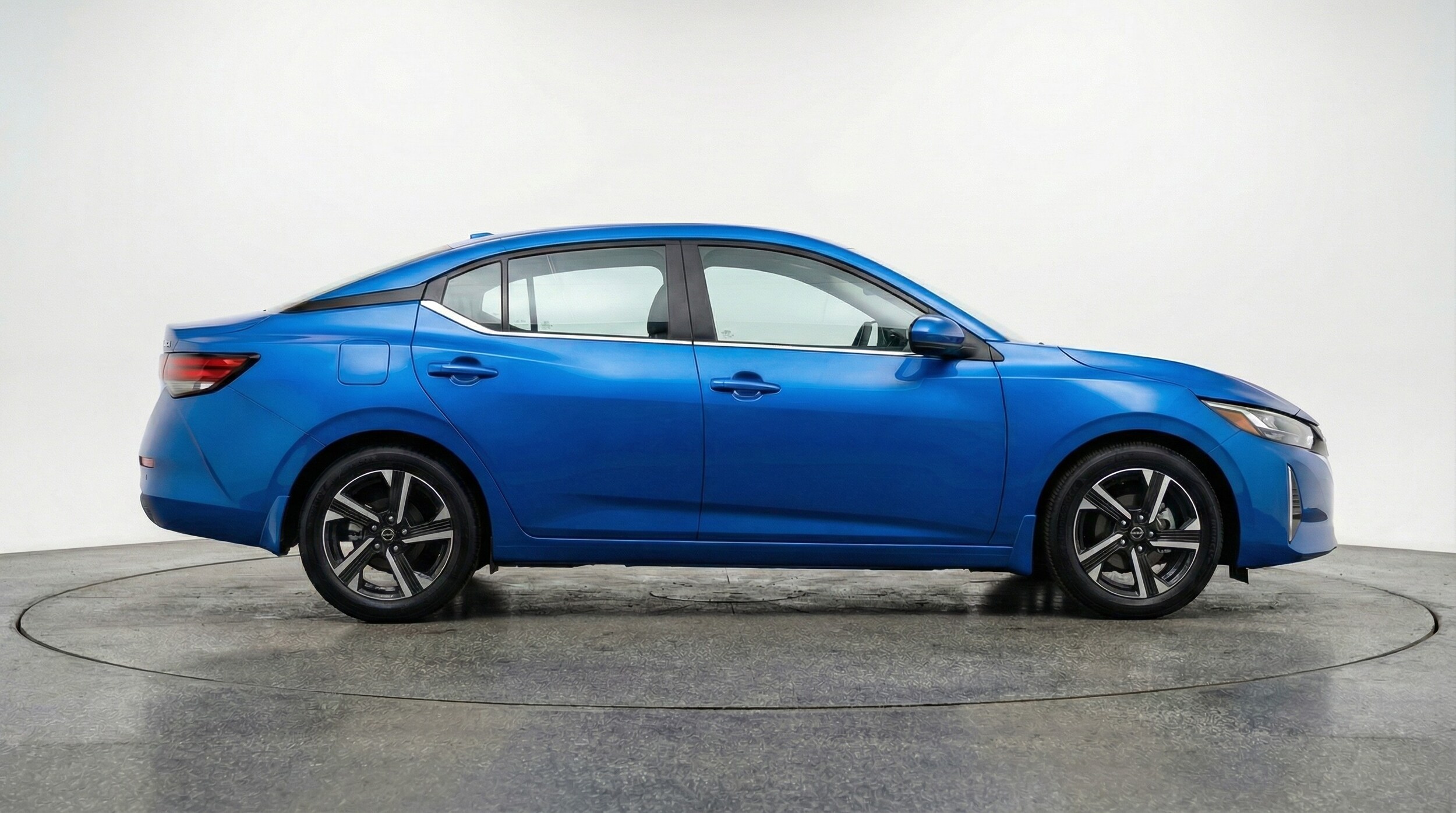 Thumbnail: 2025 Nissan Sentra - 8