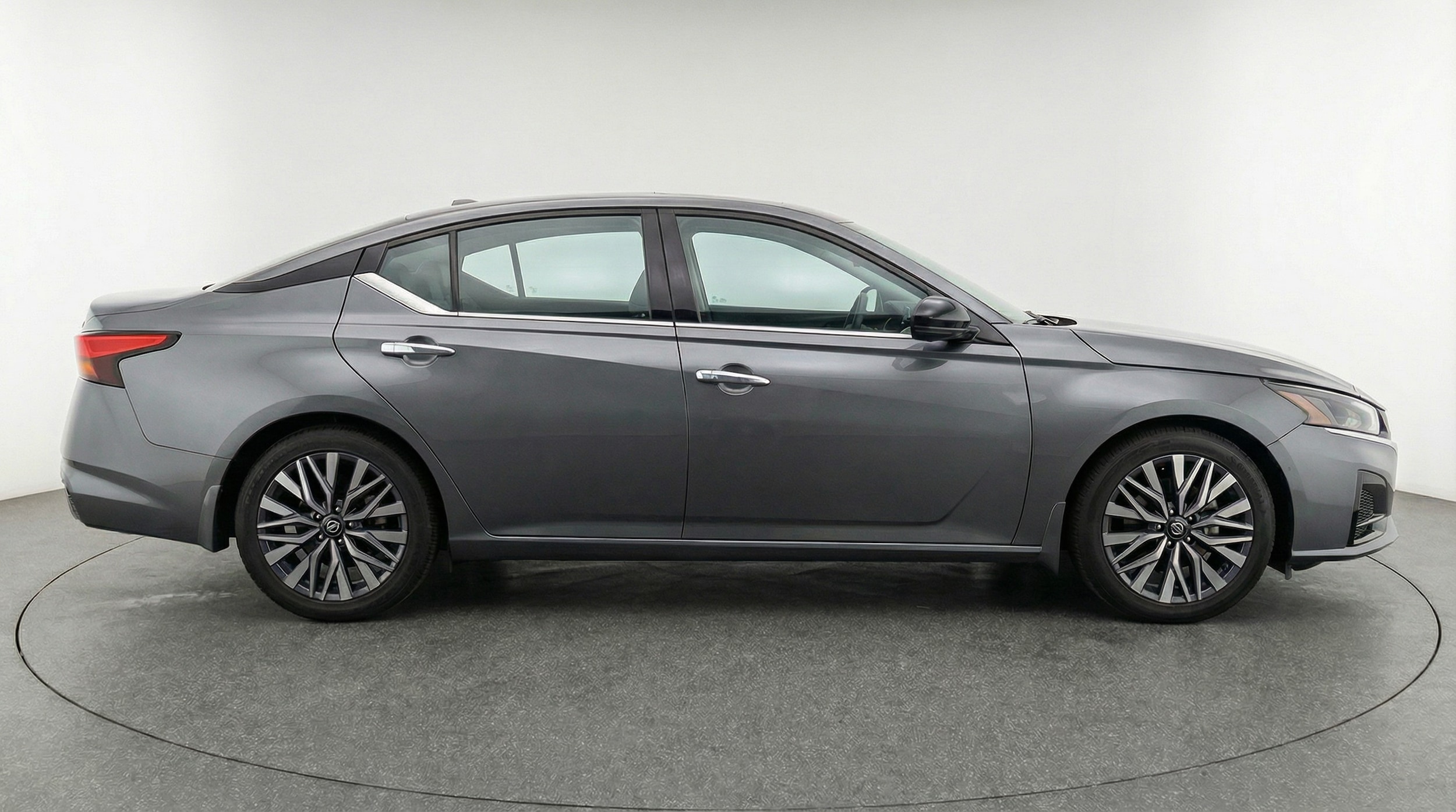 Thumbnail: 2025 Nissan Altima - 8