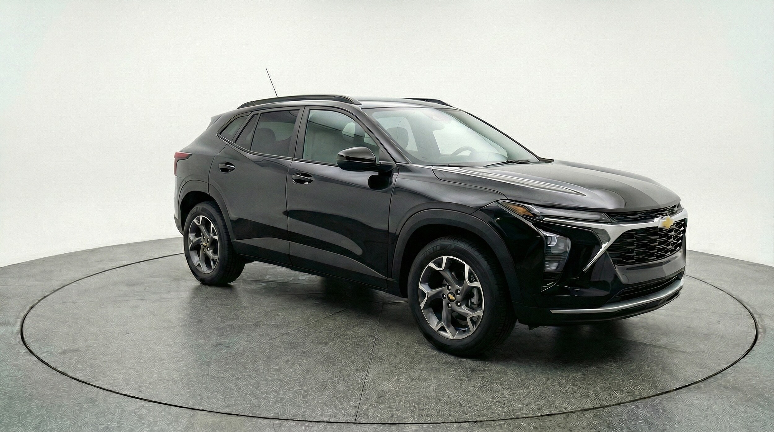 Thumbnail: 2025 Chevrolet Trax - 1