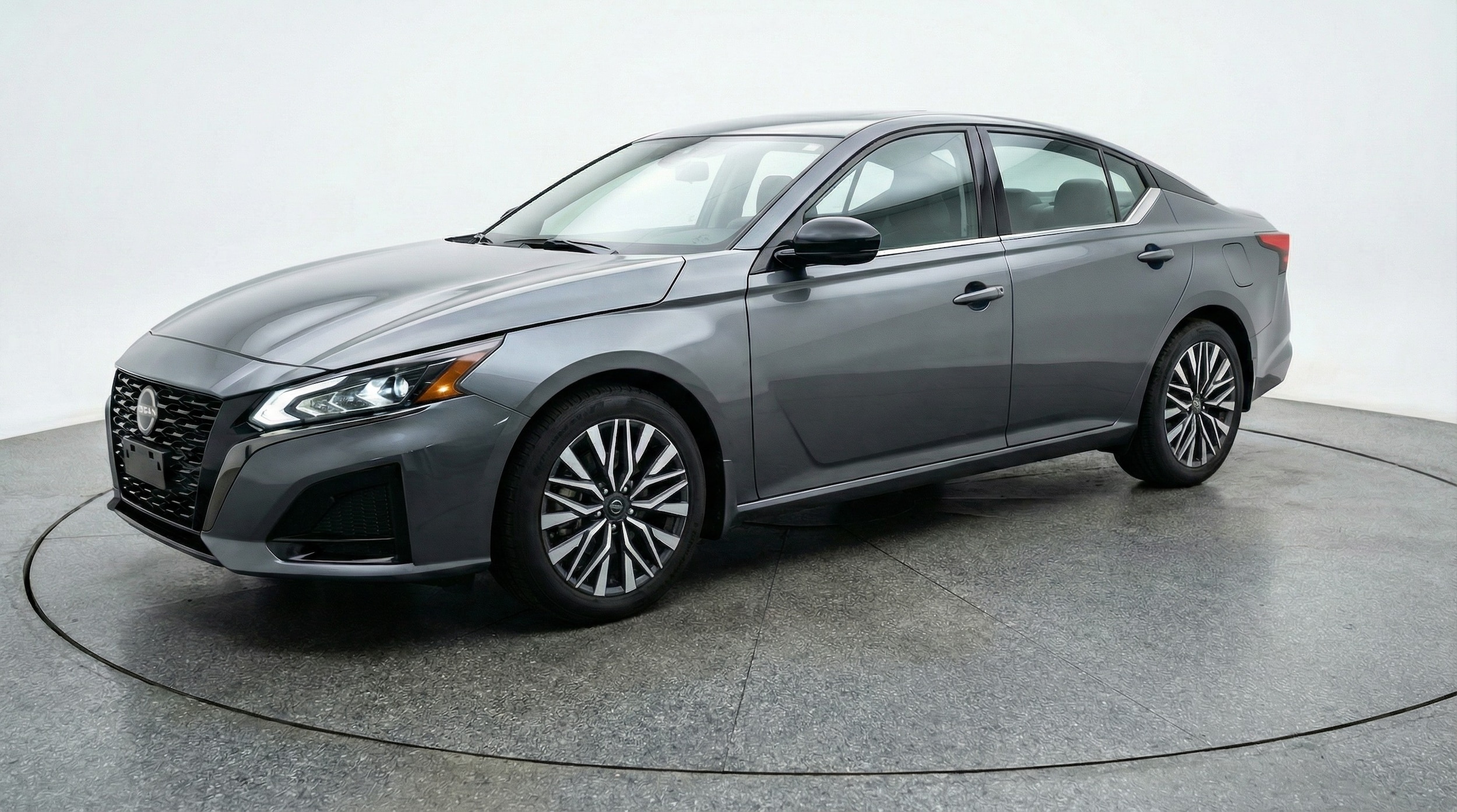 Thumbnail: 2025 Nissan Altima - 3