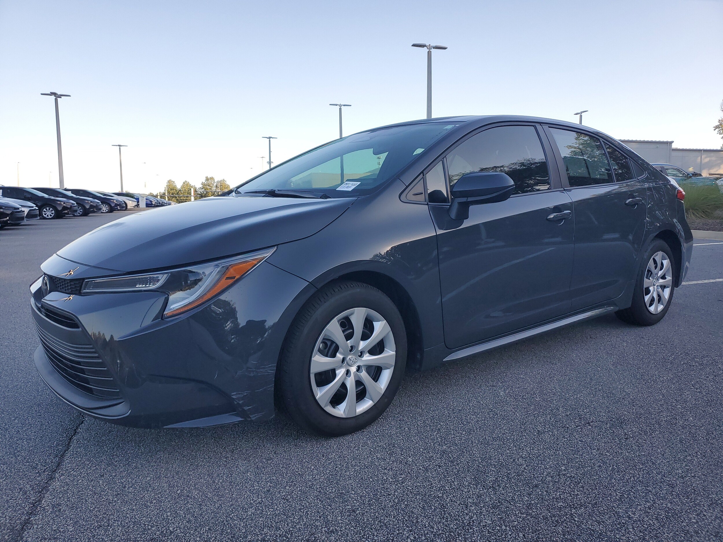 2024 Toyota Corolla LE photo 3