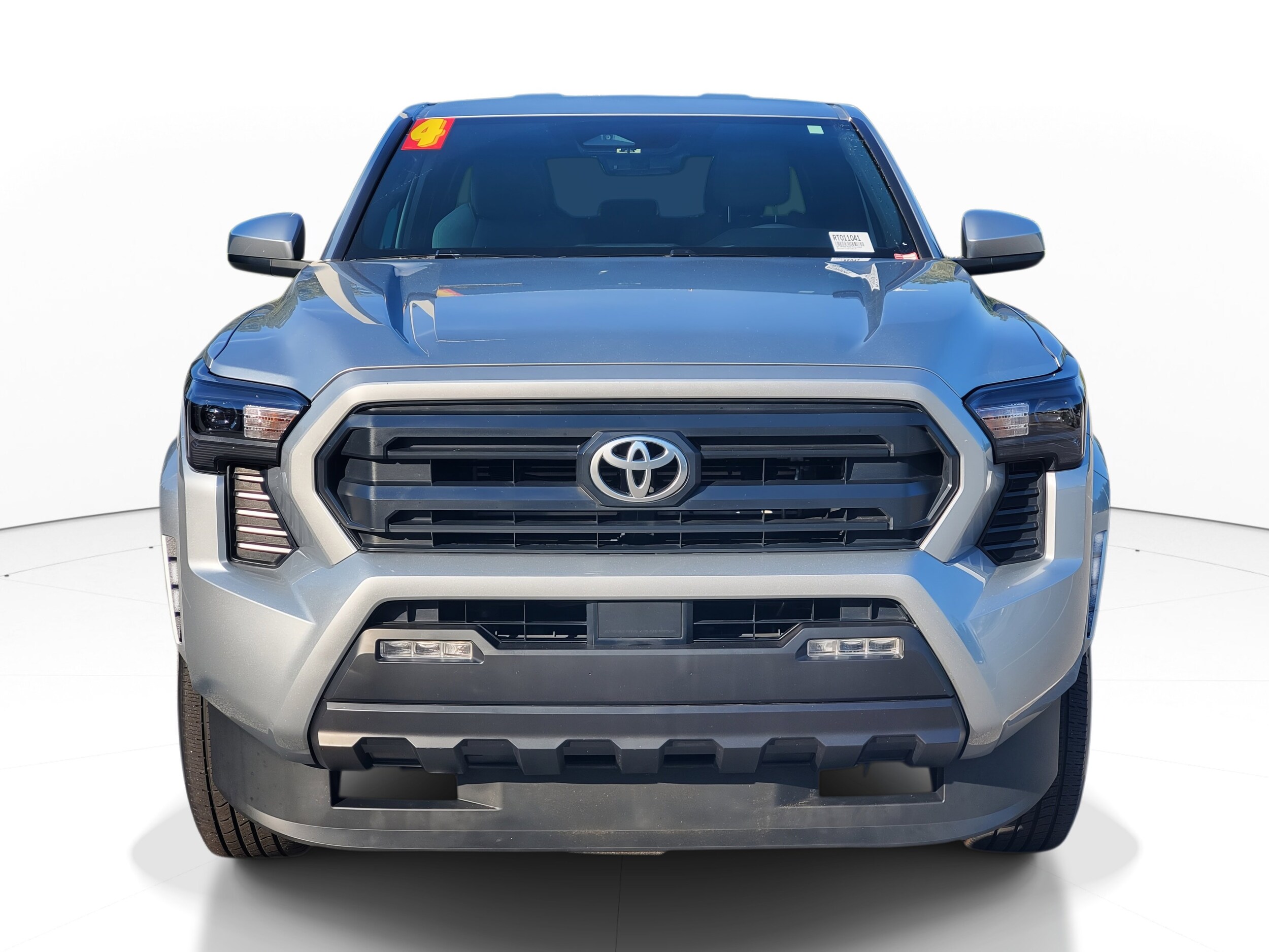 2024 Toyota Tacoma SR5 photo 2