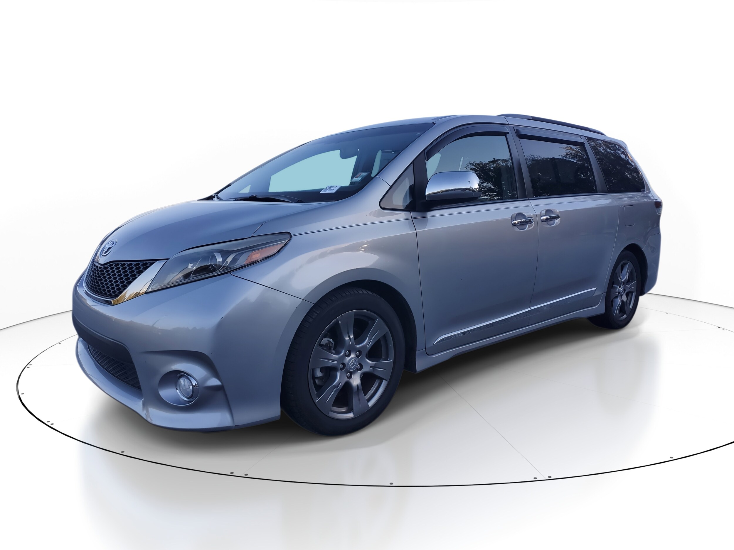 2017 Toyota Sienna L photo 3