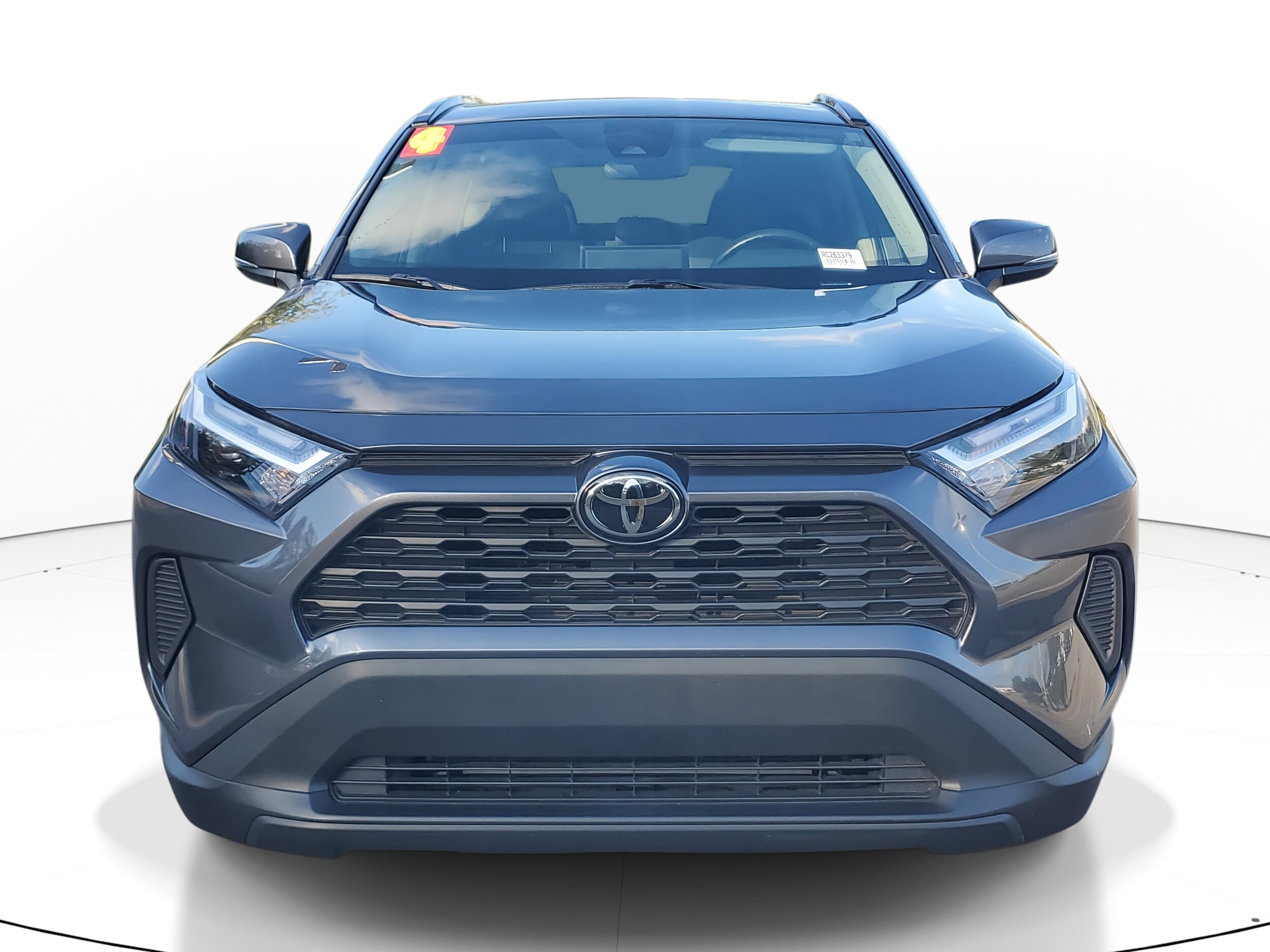 2024 Toyota RAV4 XLE photo 2