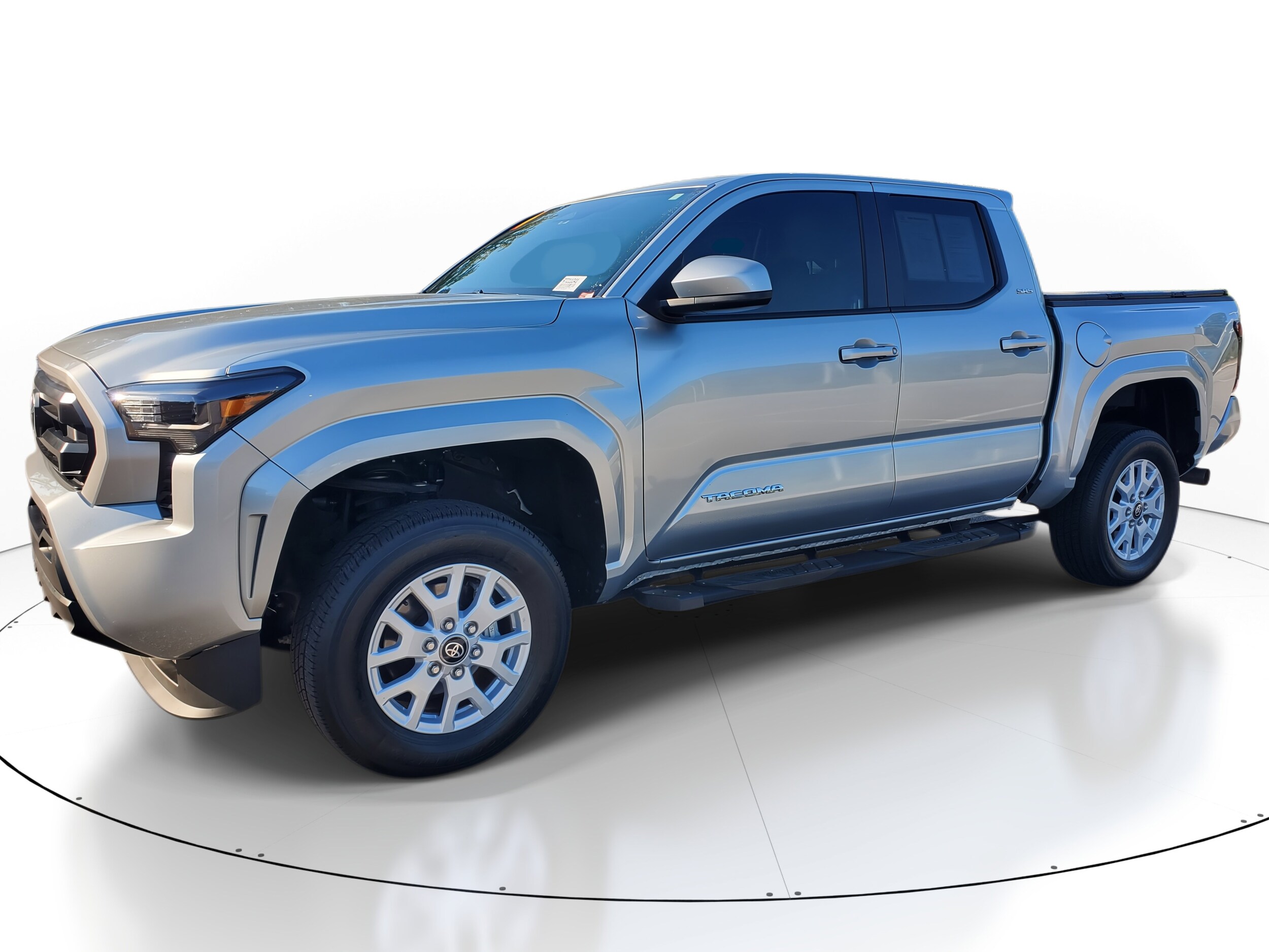 2024 Toyota Tacoma SR5 photo 3