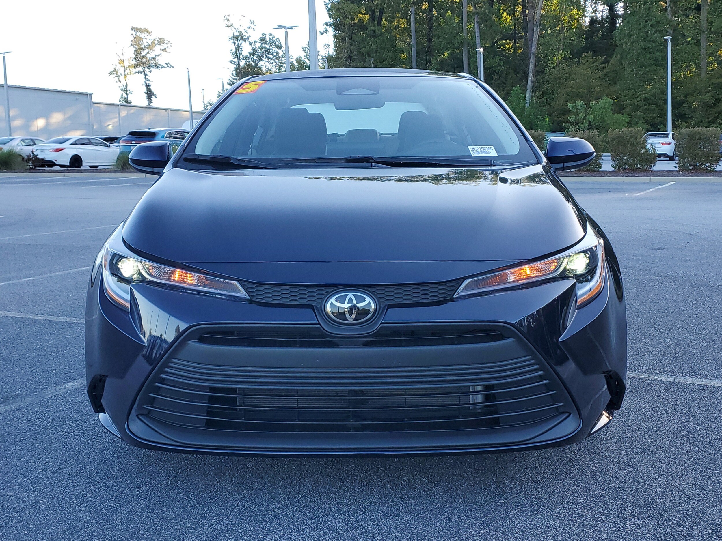 2025 Toyota Corolla LE photo 2