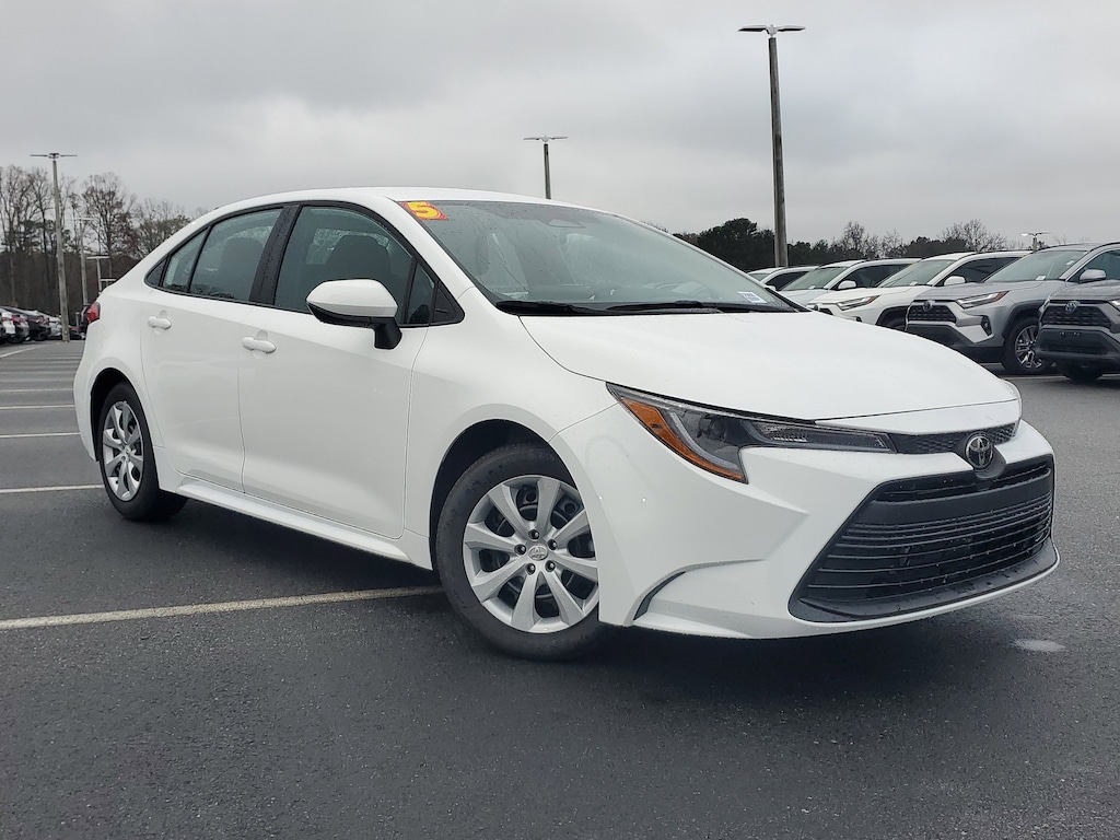 Certified 2025 Toyota Corolla LE Sedan