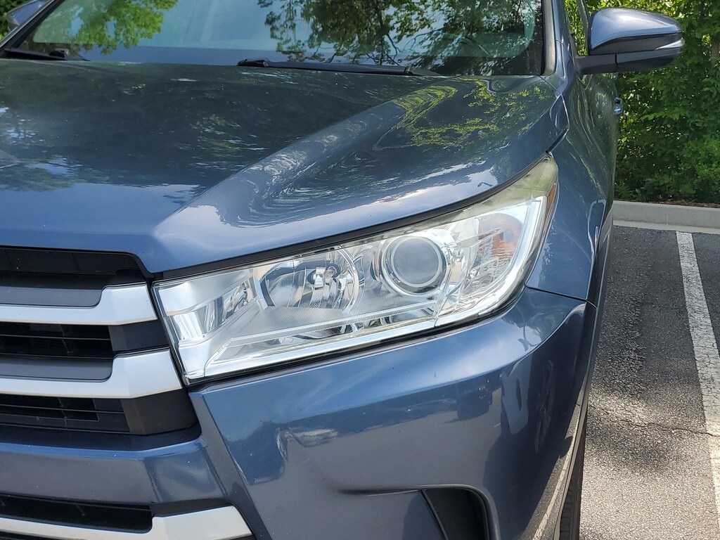 Used 2017 Toyota Highlander XLE V6 SUV