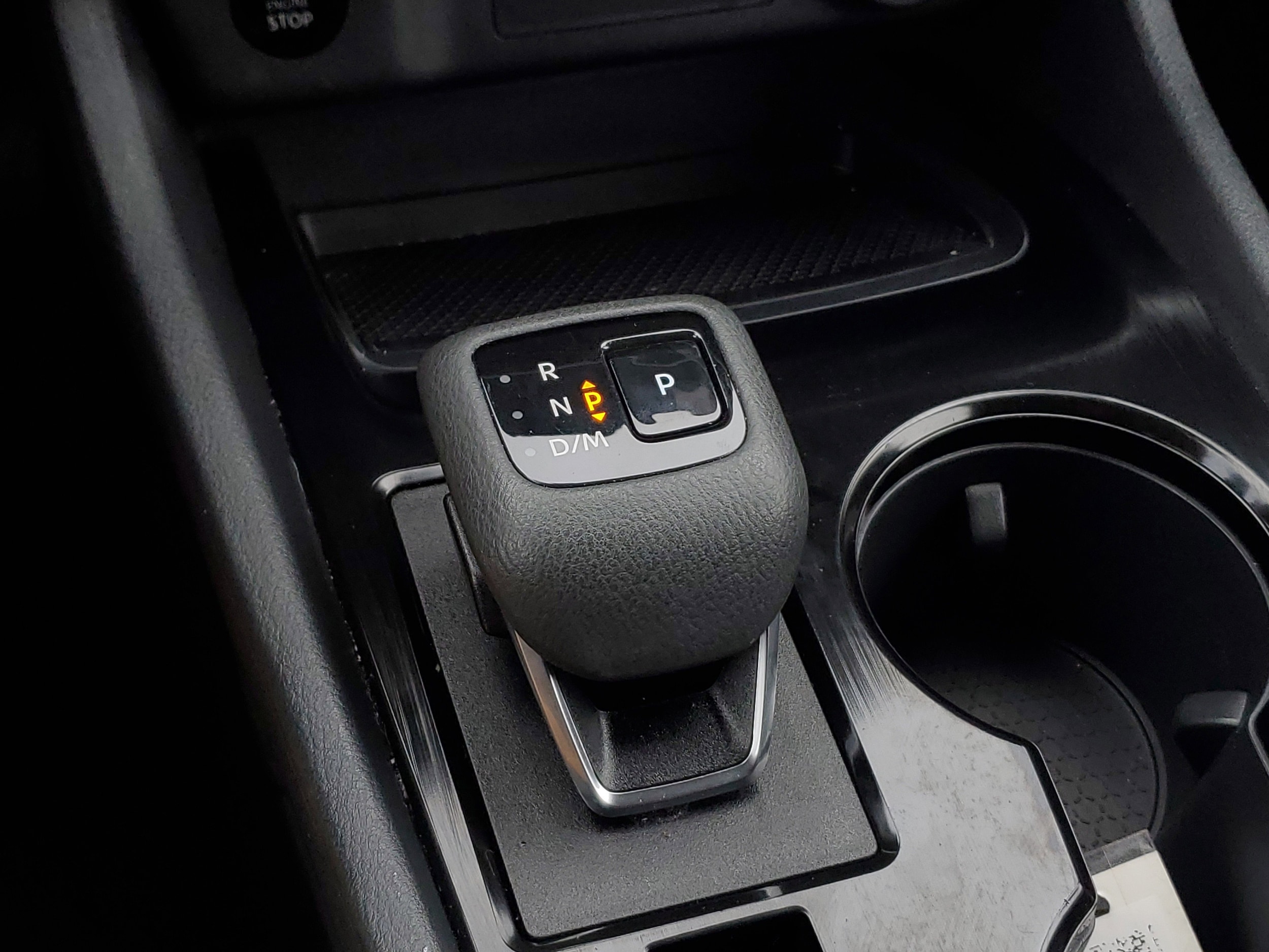 2025 Nissan Rogue SV - Photo 29