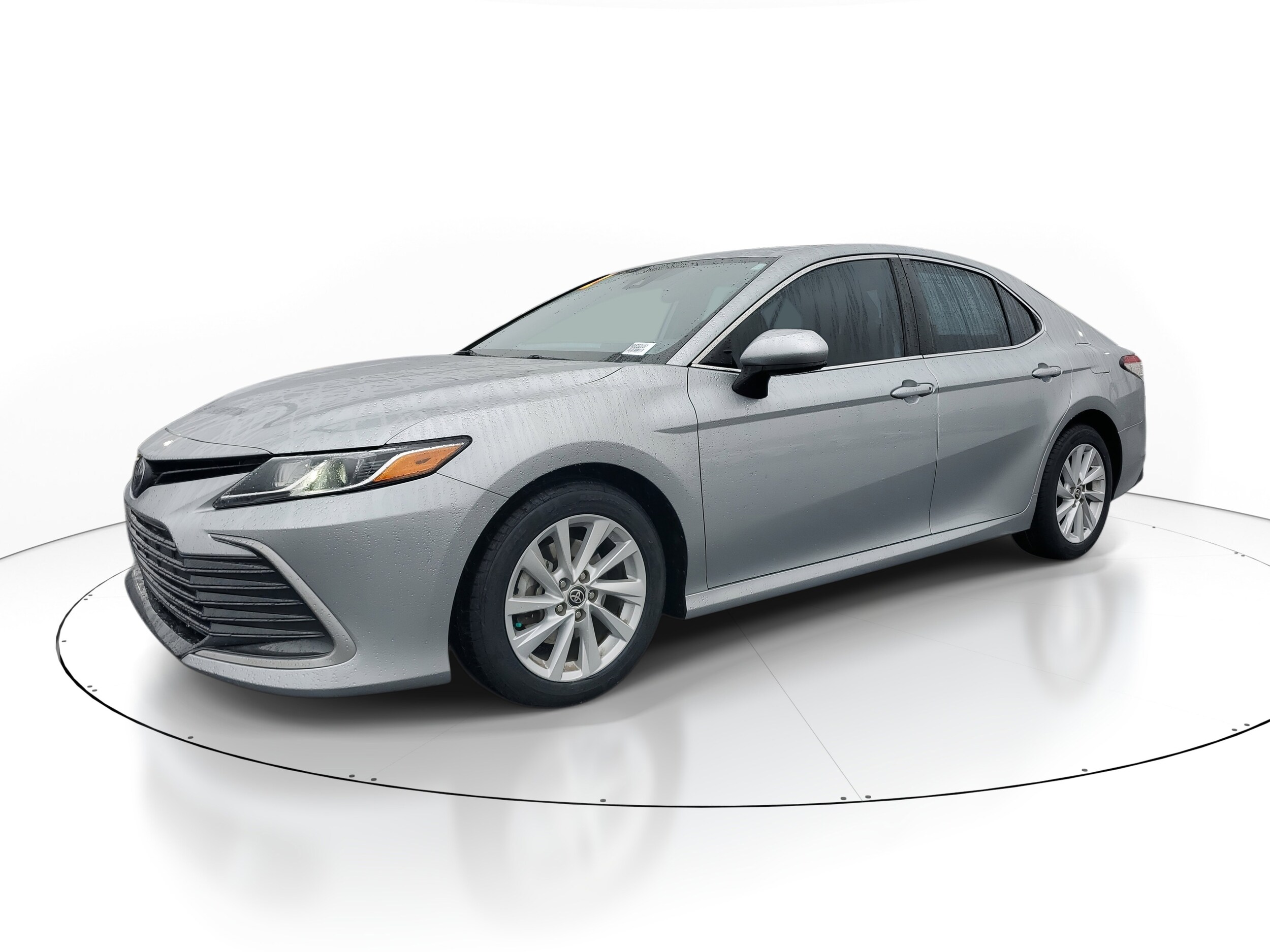 2022 Toyota Camry LE photo 3
