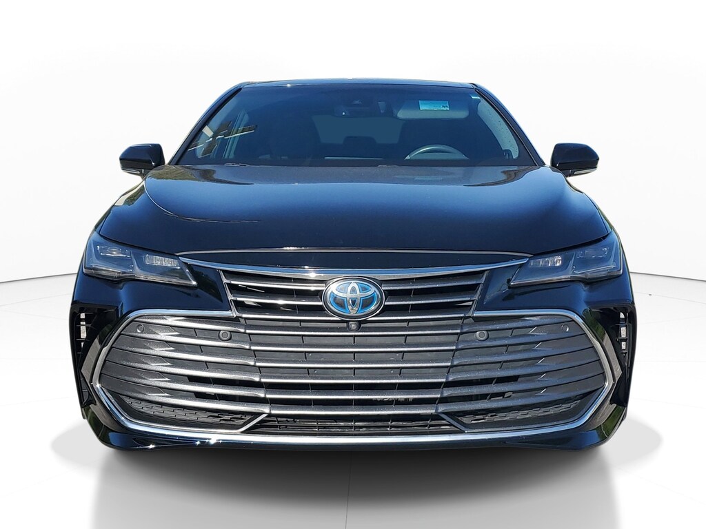 Used 2022 Toyota Avalon Hybrid Limited Sedan