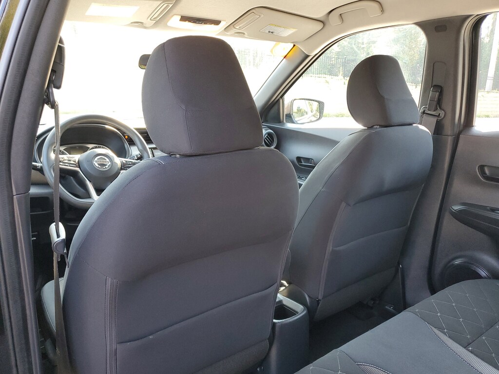 2018 Nissan Kicks S photo 9