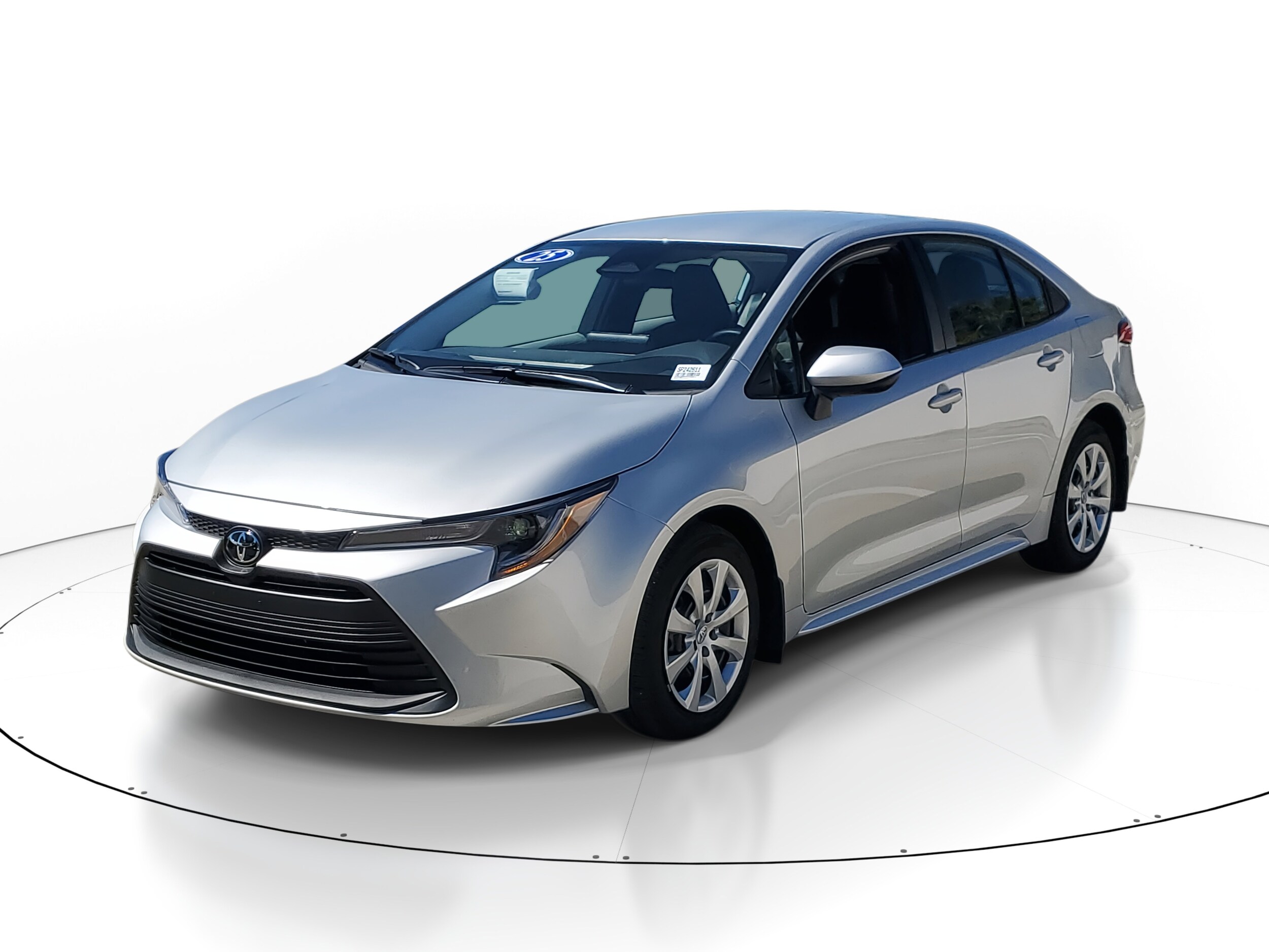 2025 Toyota Corolla LE photo 2