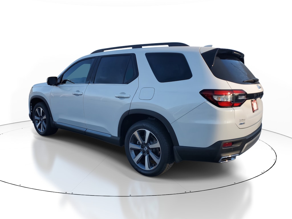 Used 2023 Honda Pilot Elite SUV
