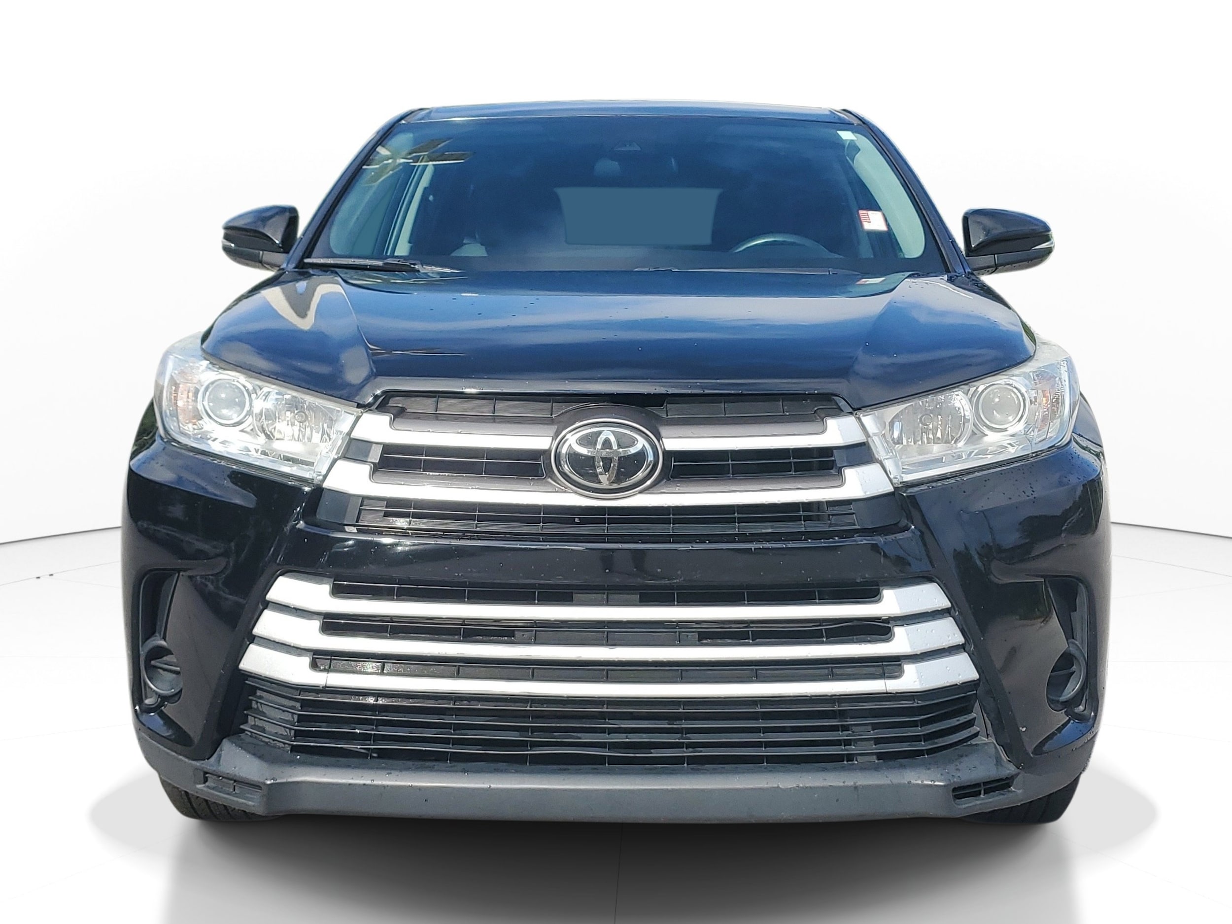 Used 2019 Toyota Highlander LE with VIN 5TDZZRFH9KS290673 for sale in Sebring, FL